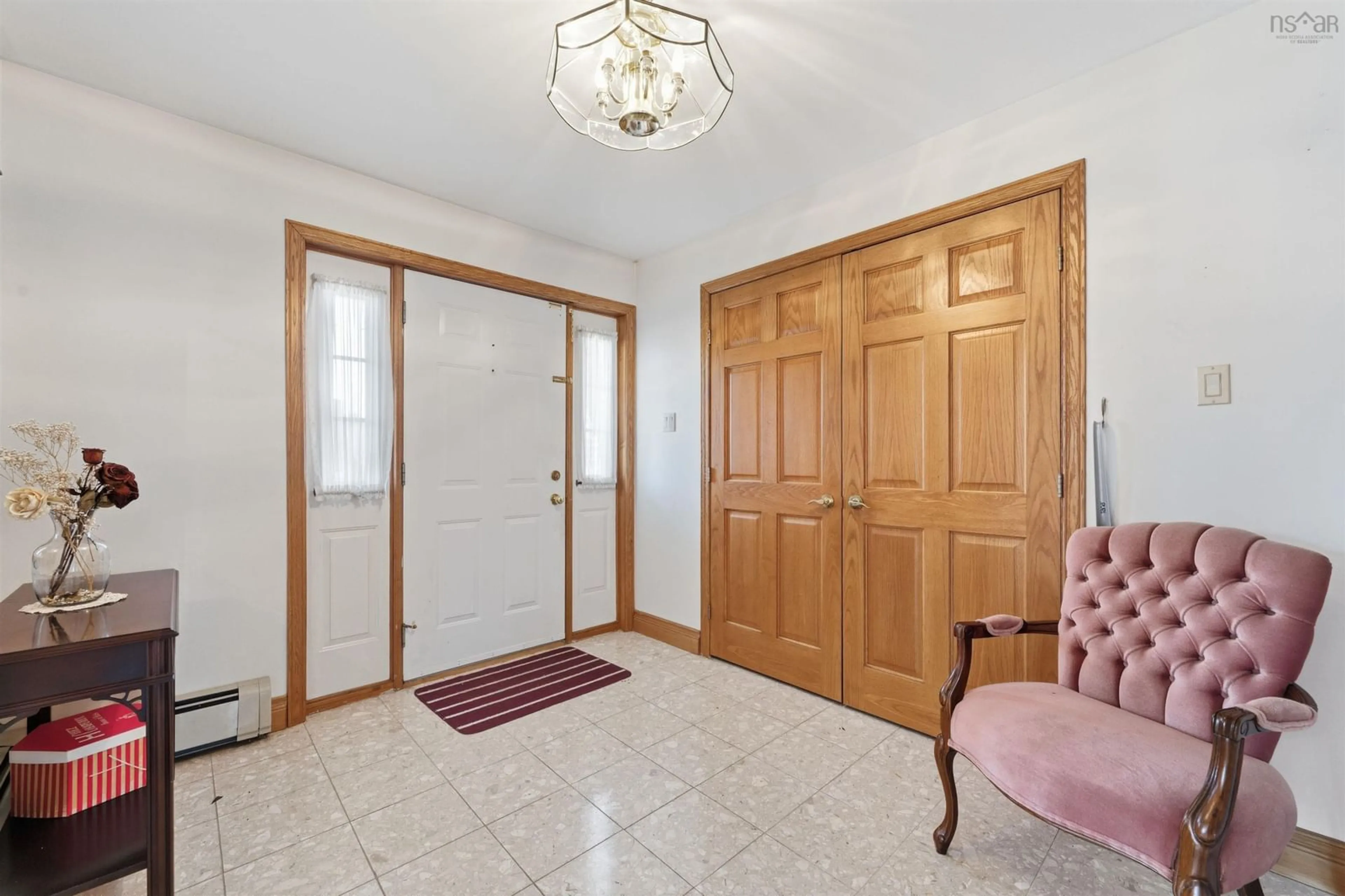 Indoor foyer for 55 Chartwell Lane, Halifax Nova Scotia B3M 4E9
