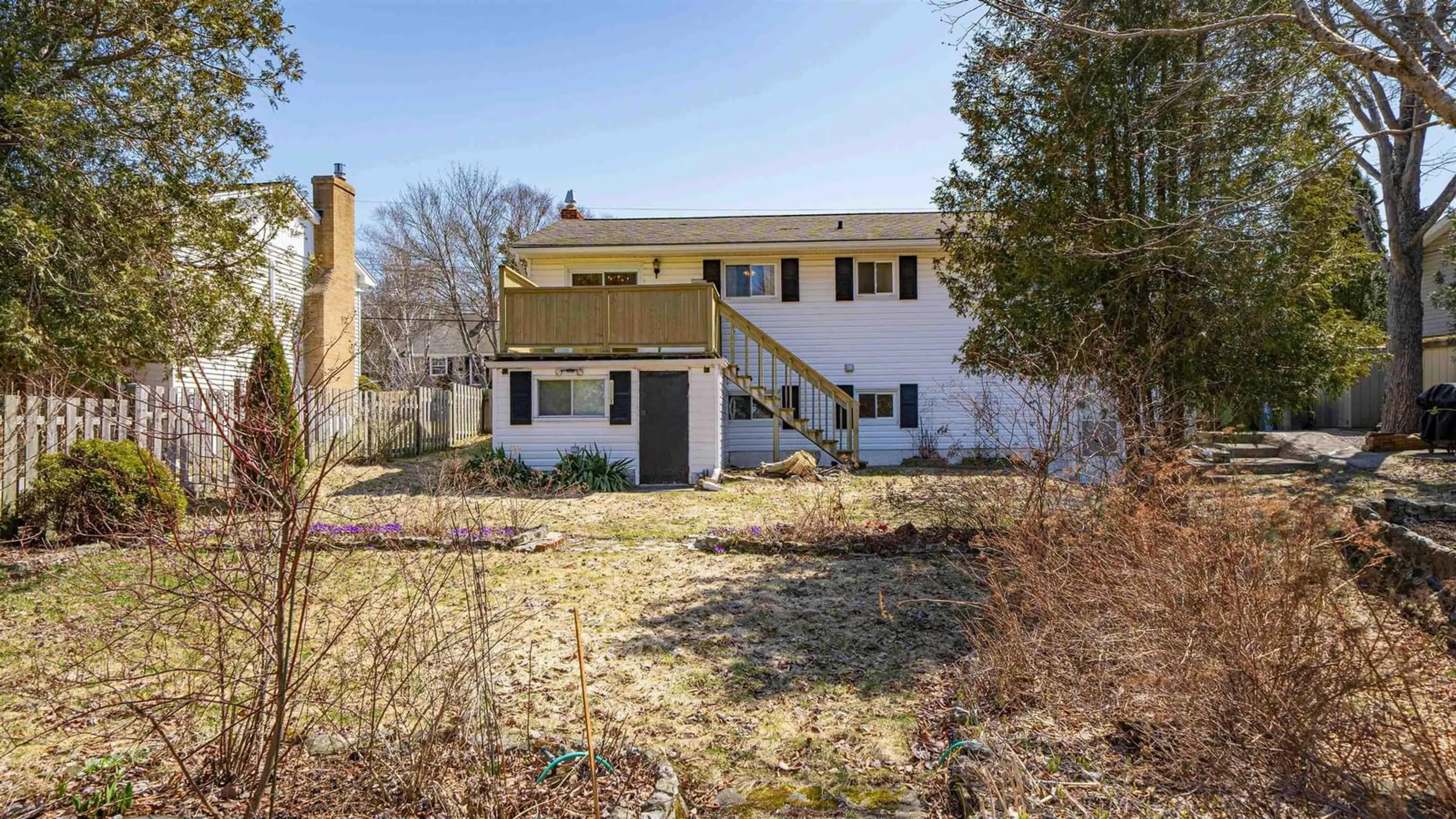 A pic from outside/outdoor area/front of a property/back of a property/a pic from drone, street for 34 Lethbridge Ave, Dartmouth Nova Scotia B2X 2X2