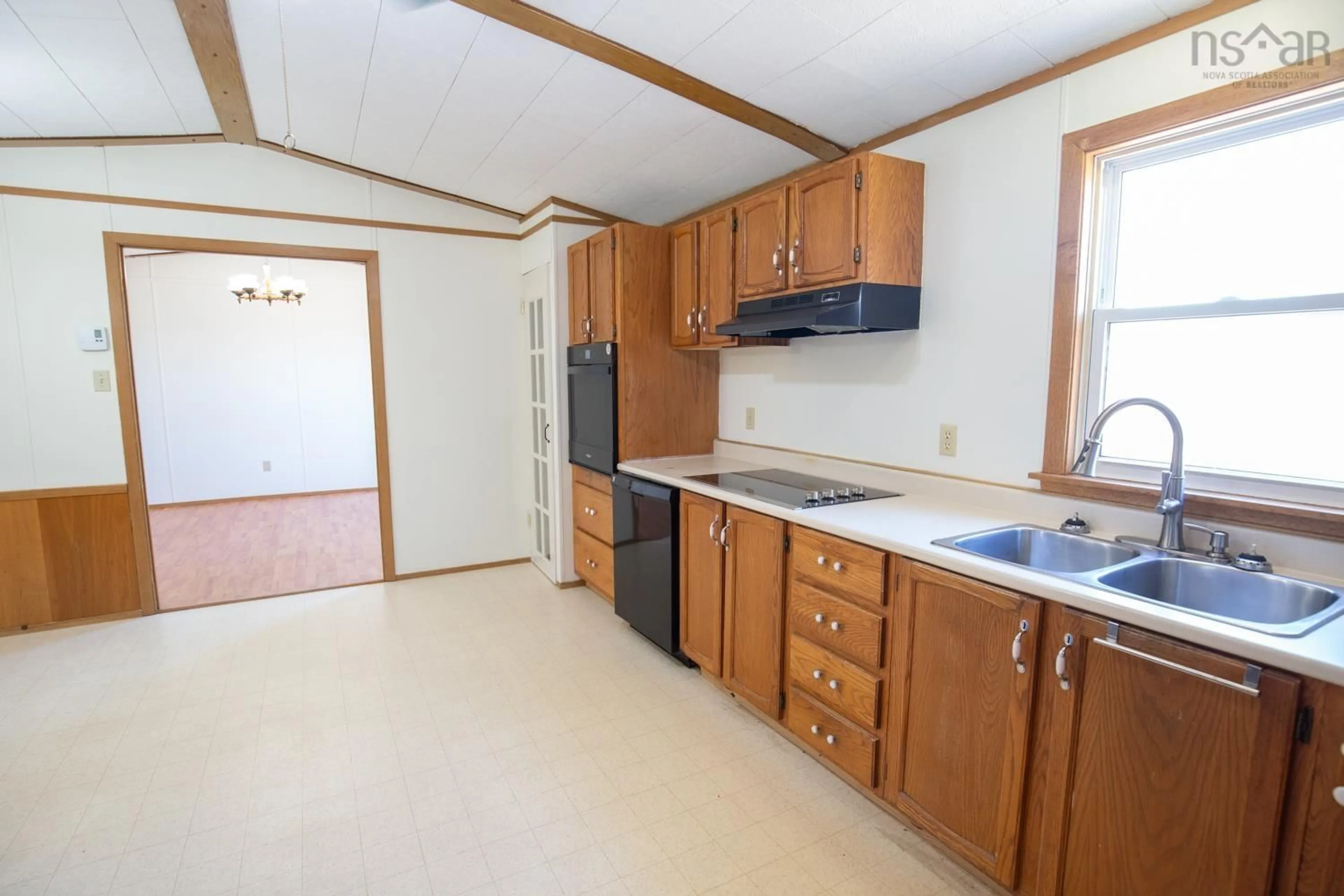 Standard kitchen, unknown for 3330 Hwy 6, Tatamagouche Nova Scotia B0K 1V0