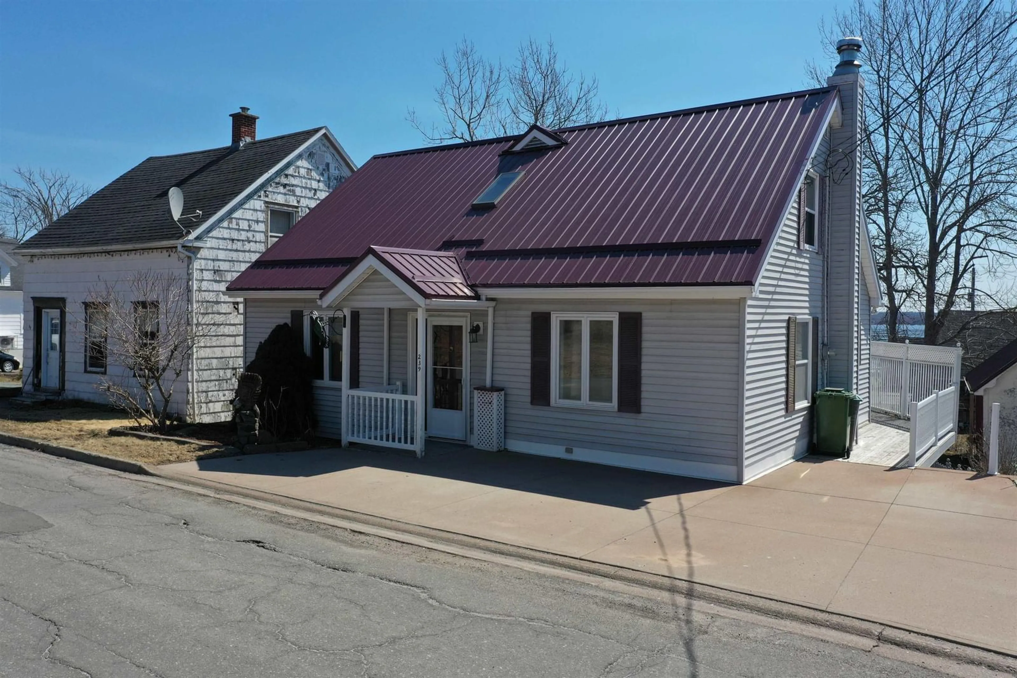A pic from outside/outdoor area/front of a property/back of a property/a pic from drone, building for 239 High St, Pictou Nova Scotia B0K 1S0