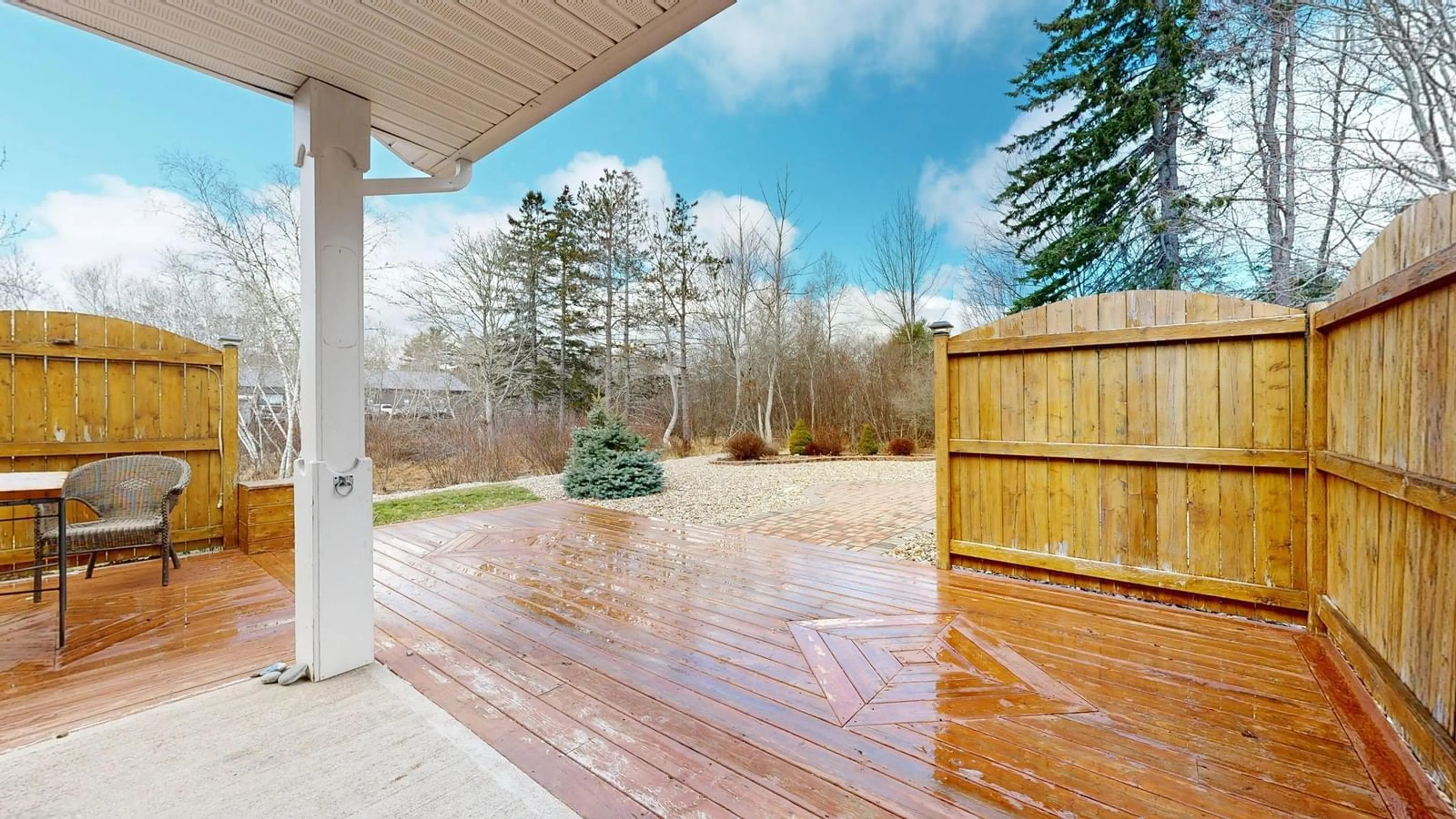 Patio, forest/trees view for 318 Victoria Rd, Bridgewater Nova Scotia B4V 2P1