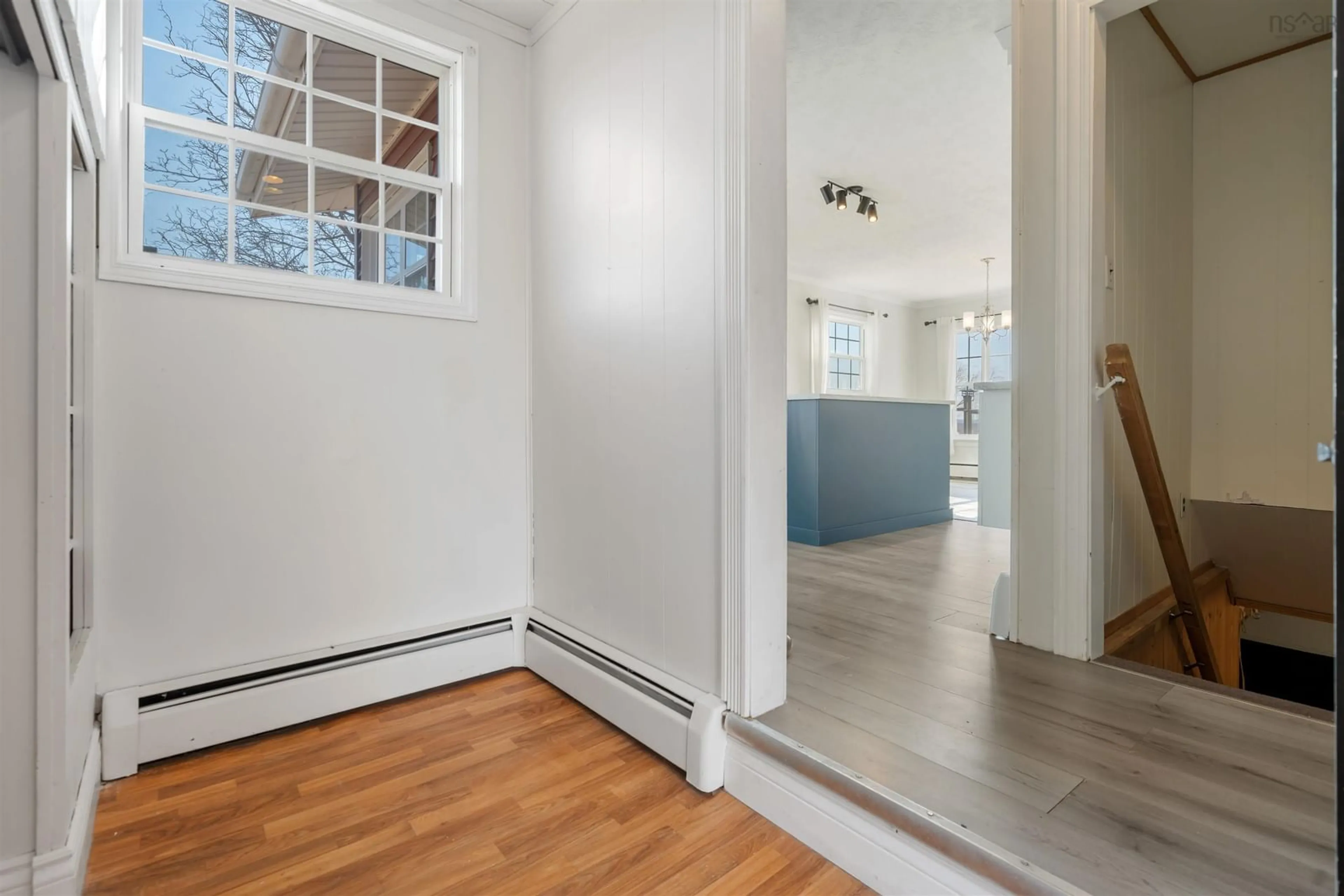 Indoor entryway for 85 Chestnut St, Trenton Nova Scotia B0K 1X0