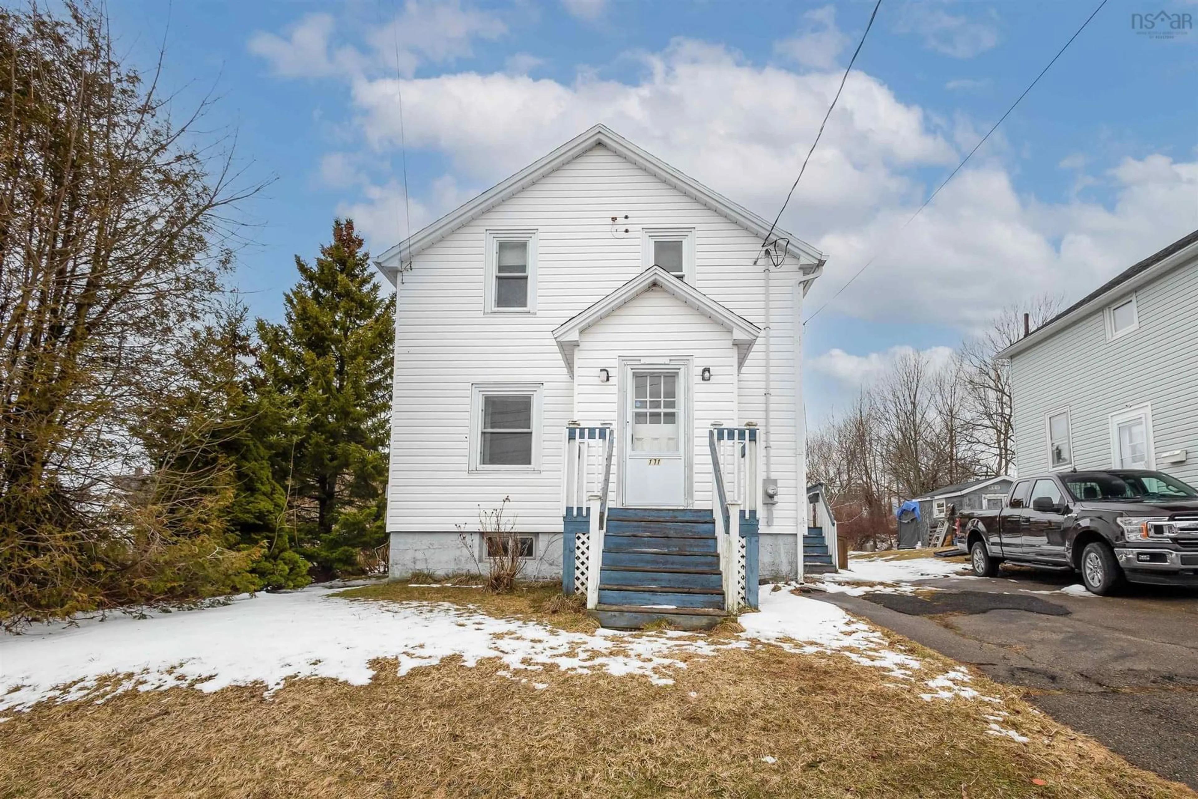A pic from outside/outdoor area/front of a property/back of a property/a pic from drone, street for 171 Cabot St, Sydney Nova Scotia B1P 4E4