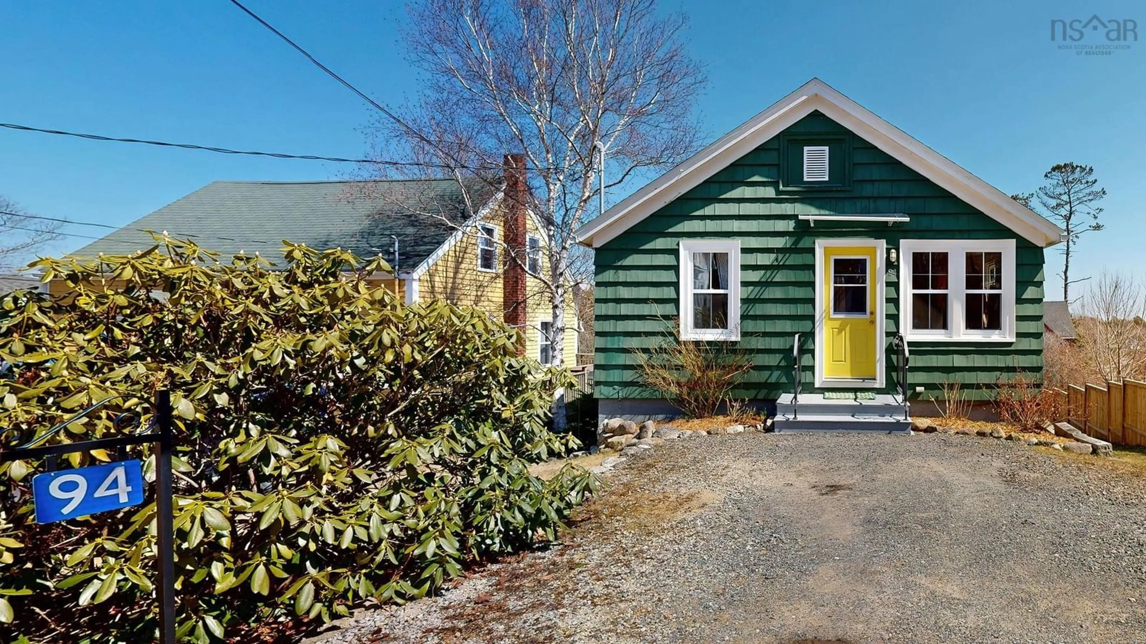 Shed for 94 Queen St, Chester Nova Scotia B0J 1J0