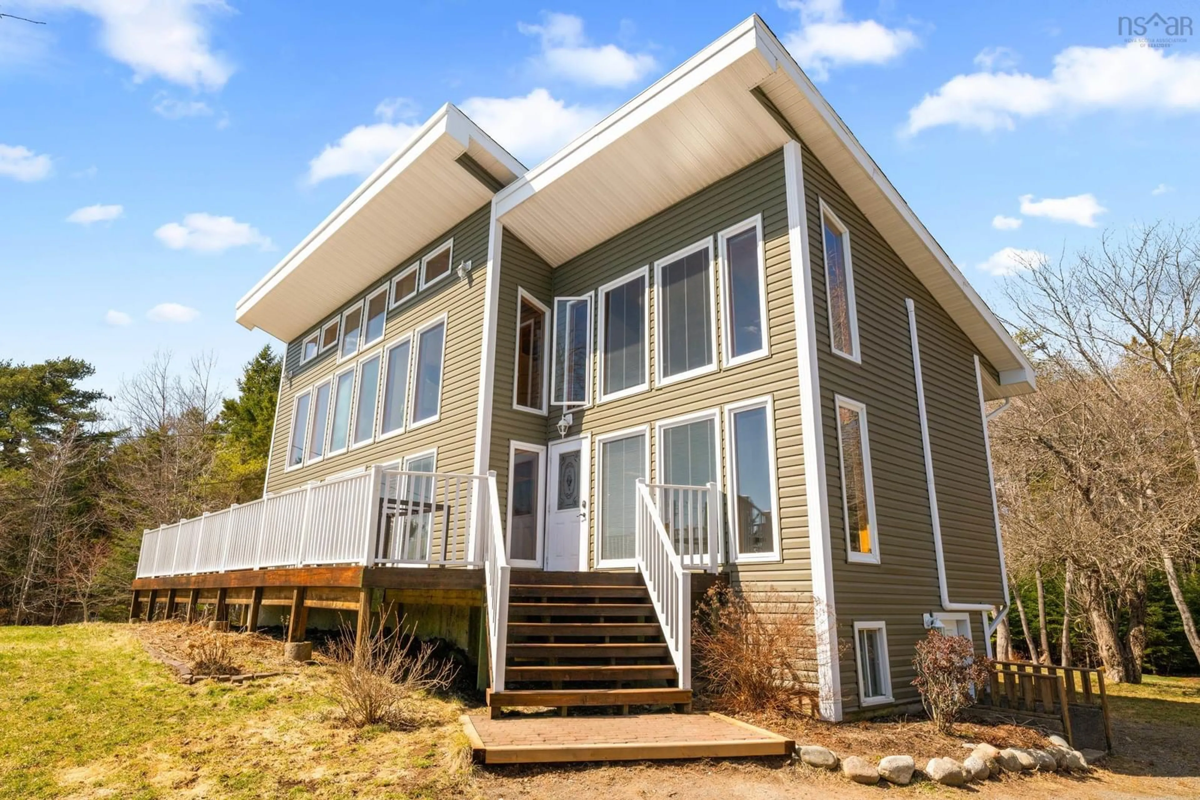 Home with vinyl exterior material, building for 60 Mineville Rd Rd, Lake Echo Nova Scotia B3E 1N3