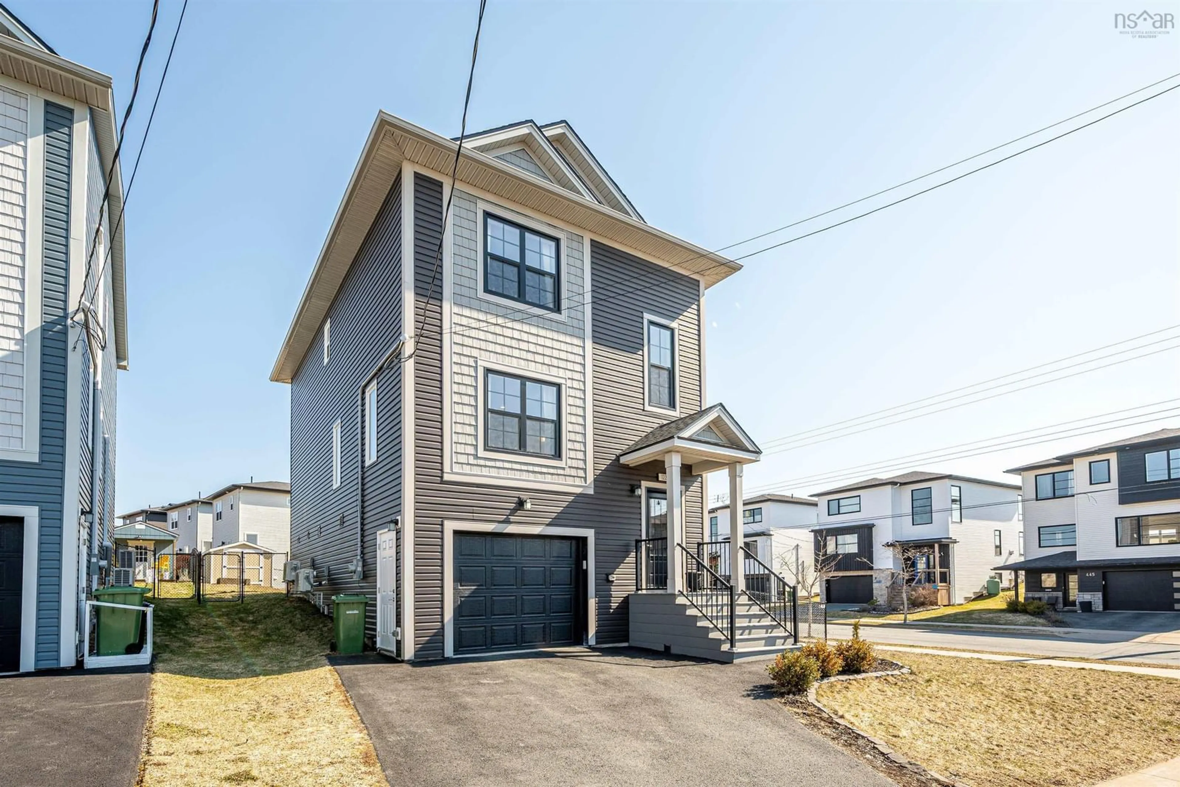 Home with vinyl exterior material, street for 122 Onyx Cres, Halifax Nova Scotia B3P 0H6