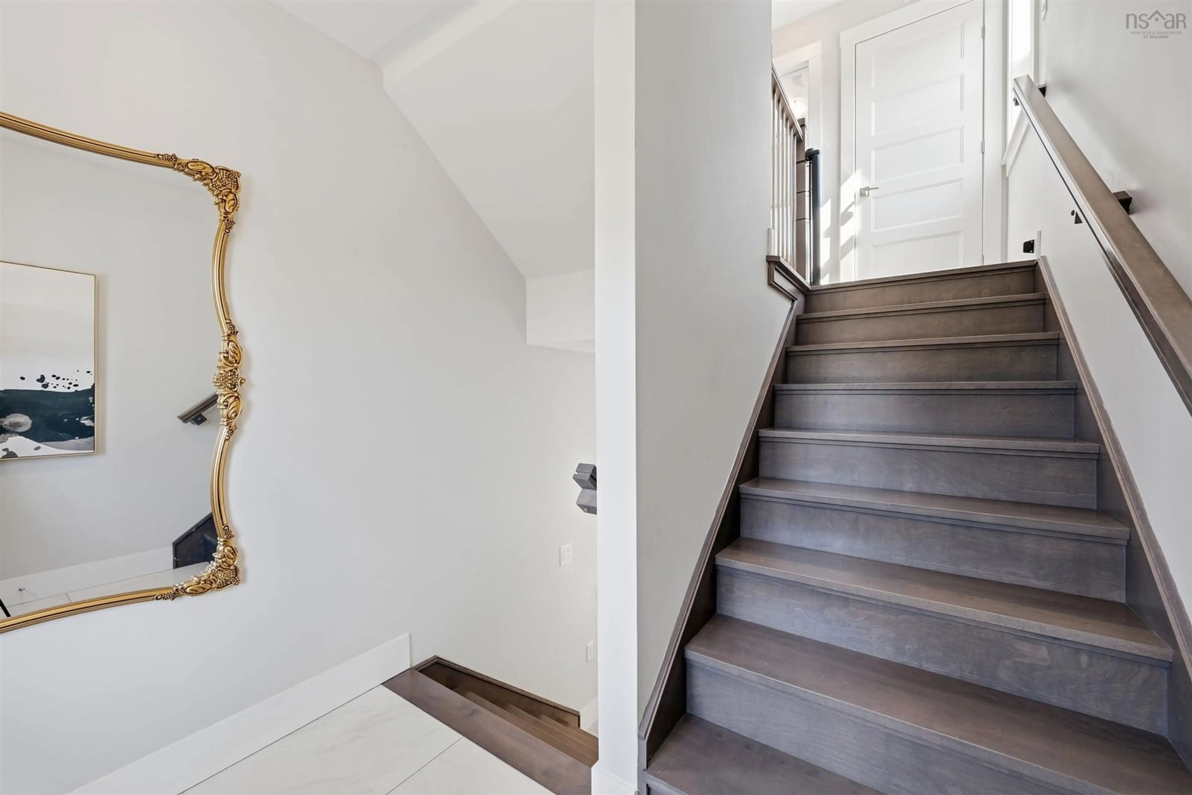 Stairs for 122 Onyx Cres, Halifax Nova Scotia B3P 0H6