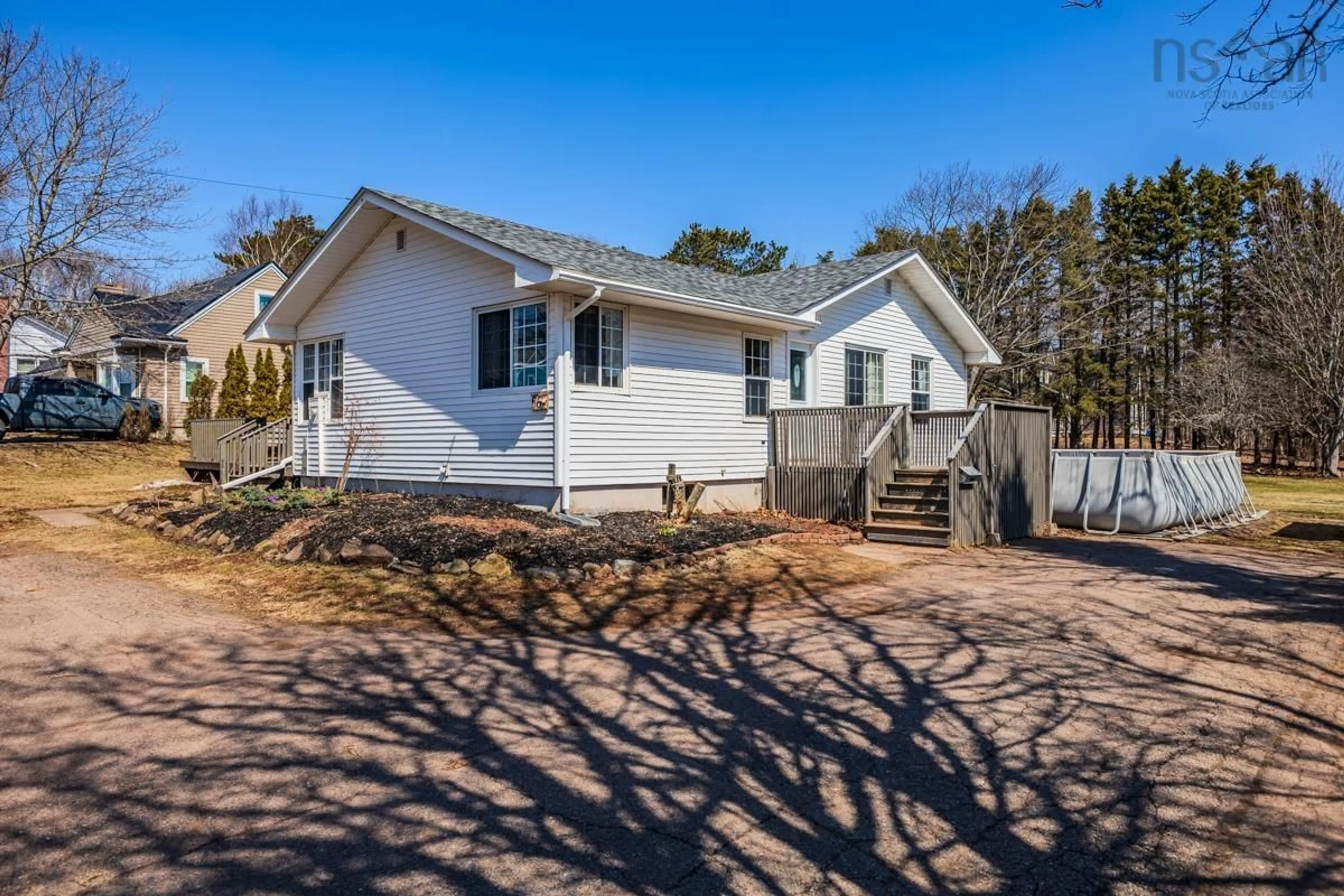 Unknown for 56 Regent St, Amherst Nova Scotia B4H 3T1