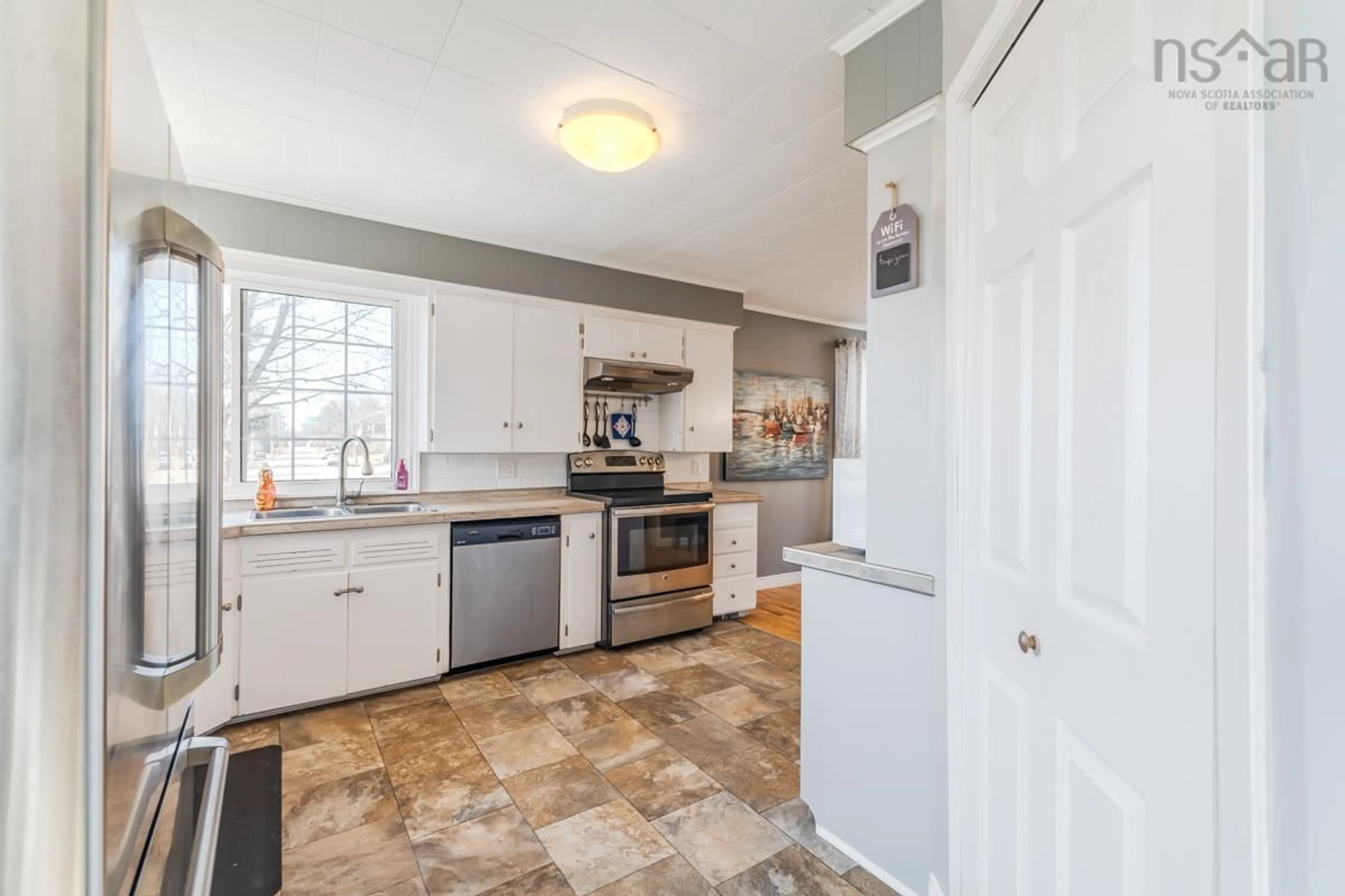 Unknown for 56 Regent St, Amherst Nova Scotia B4H 3T1