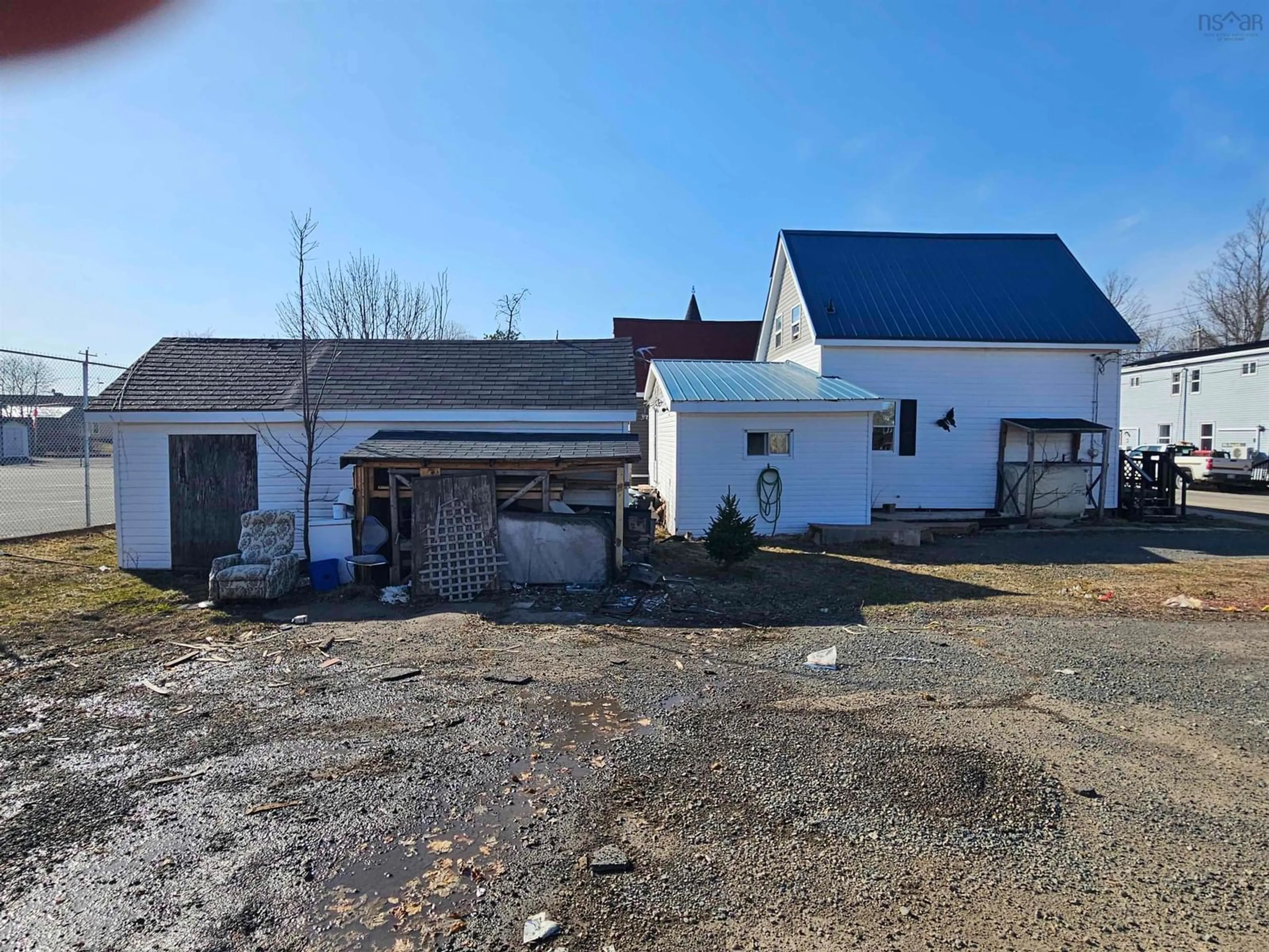 A pic from outside/outdoor area/front of a property/back of a property/a pic from drone, building for 92 Rideau St, Oxford Nova Scotia B0M 1P0