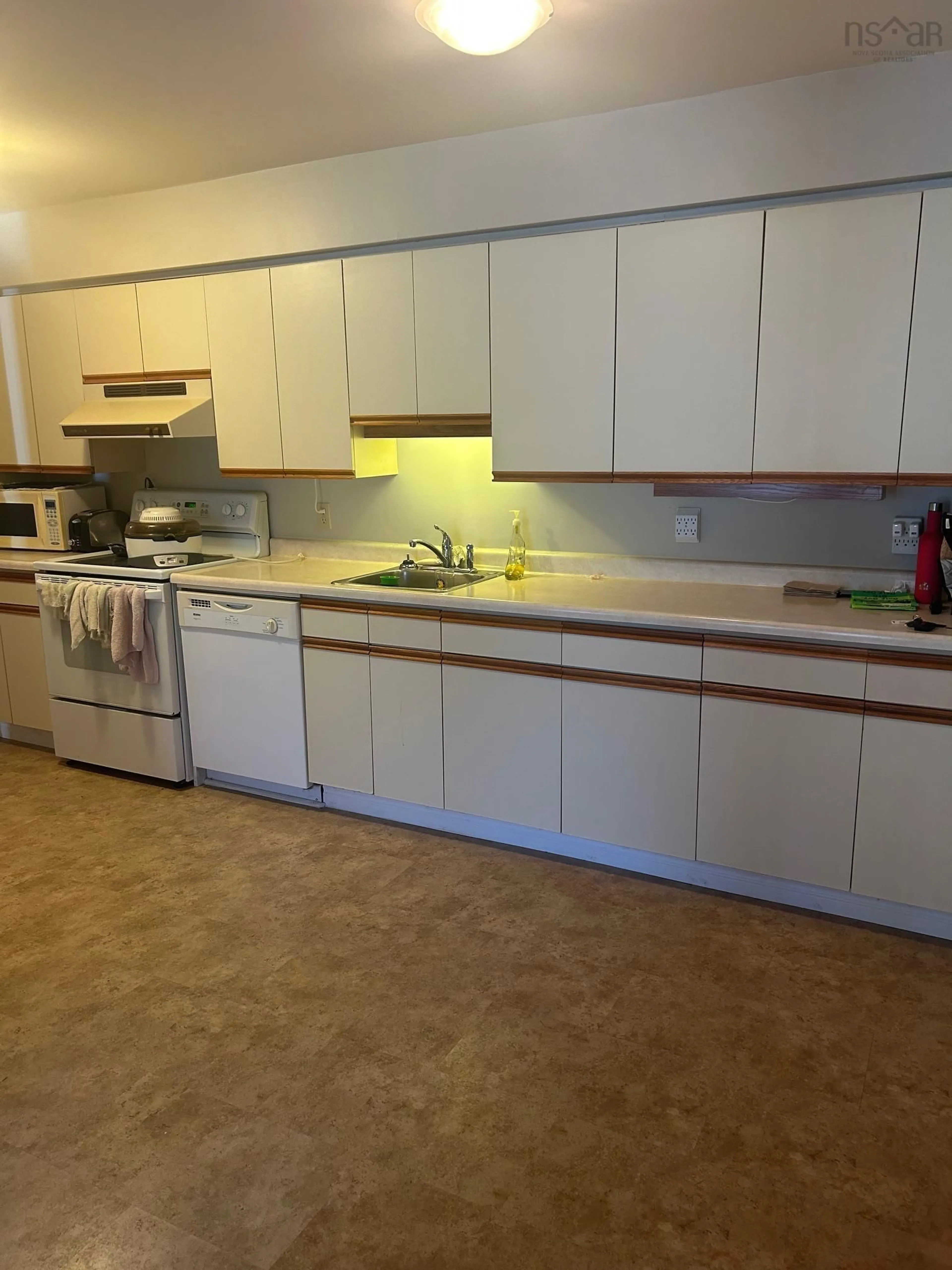 Standard kitchen, unknown for 95 Empire St #Unit 2, Bridgewater Nova Scotia B4V 2L8