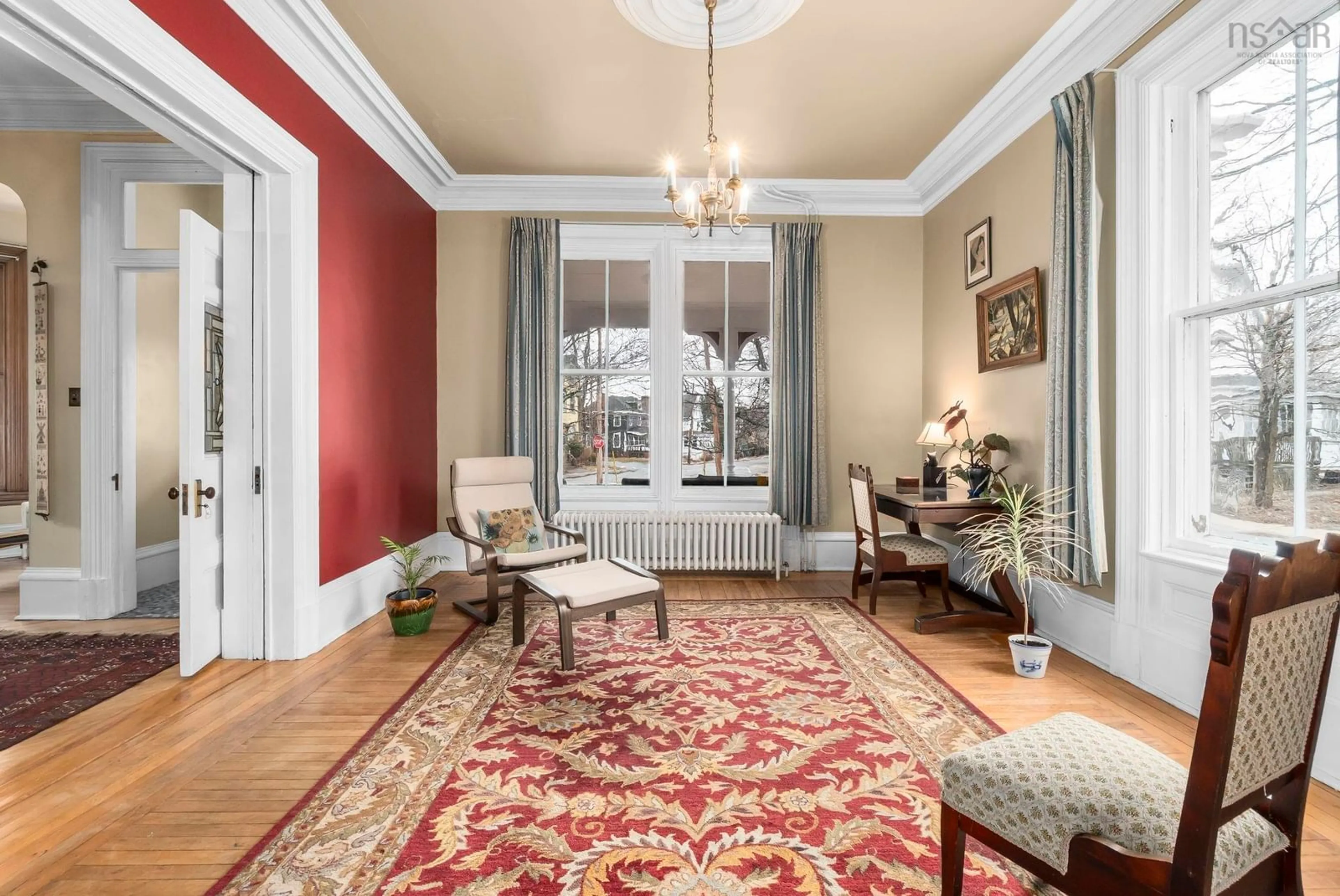 Indoor foyer for 304 Clifton Ave, Windsor Nova Scotia B0N 2T0