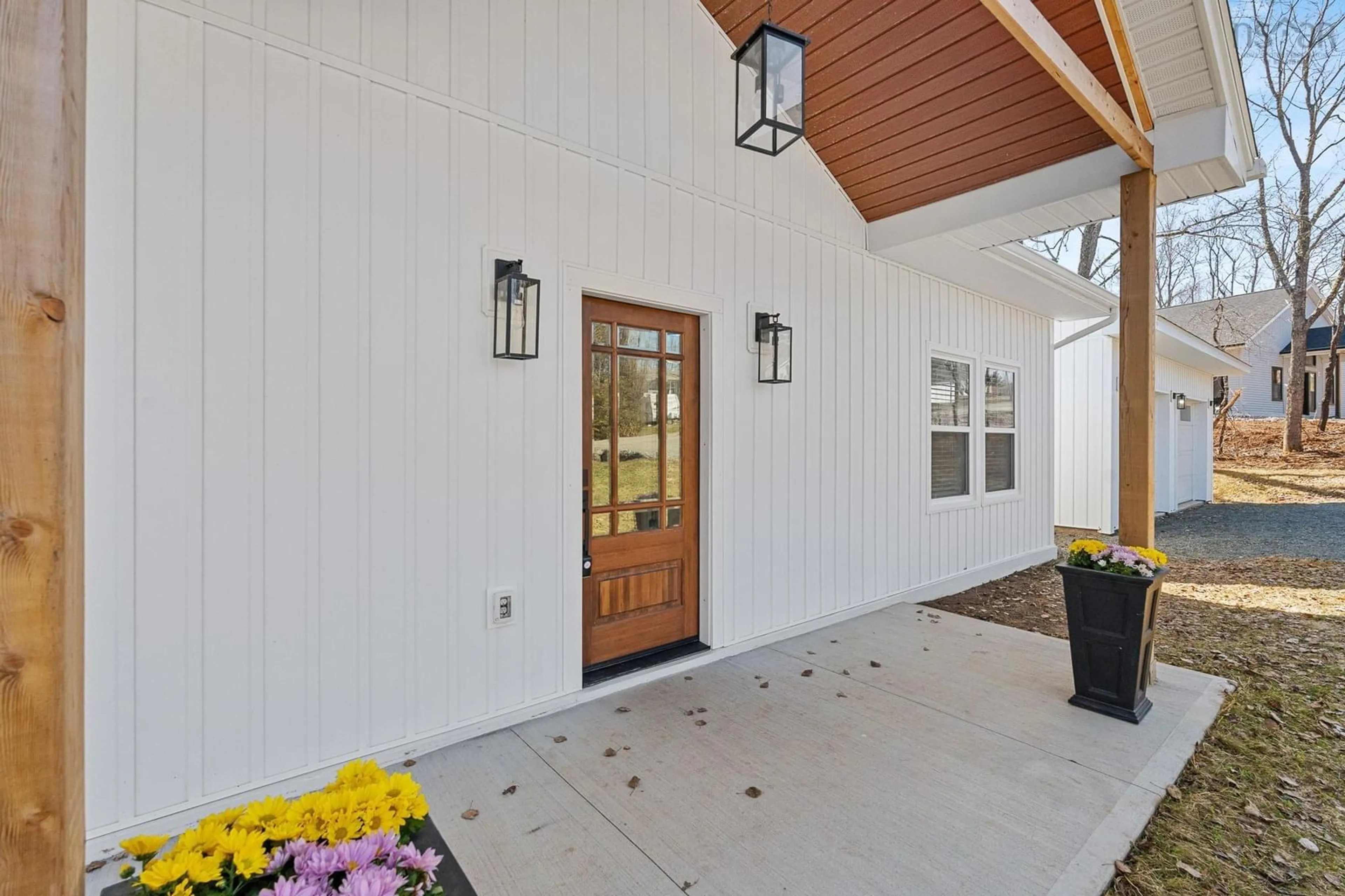 Indoor entryway for 15 Chalet Cres, Brooklyn Nova Scotia B0N 1L0