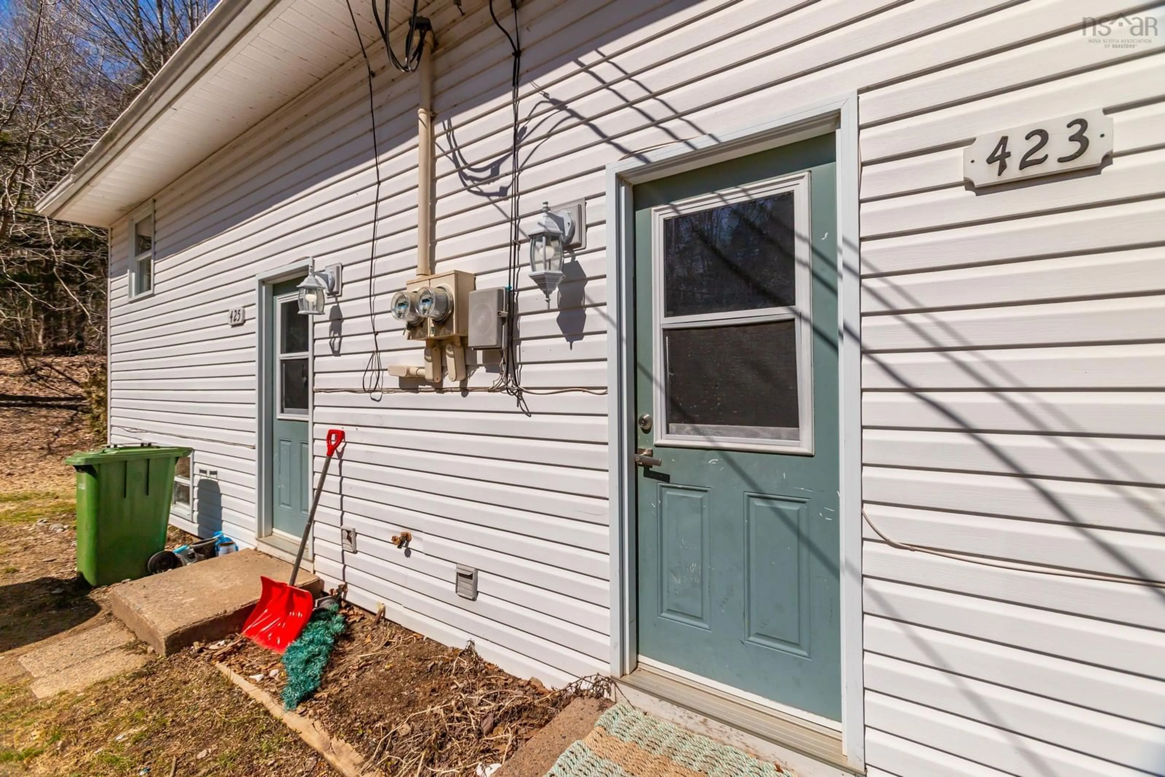 Home with vinyl exterior material, street for 423 - 425 Canaan Ave, Highbury Nova Scotia B4N 3V8