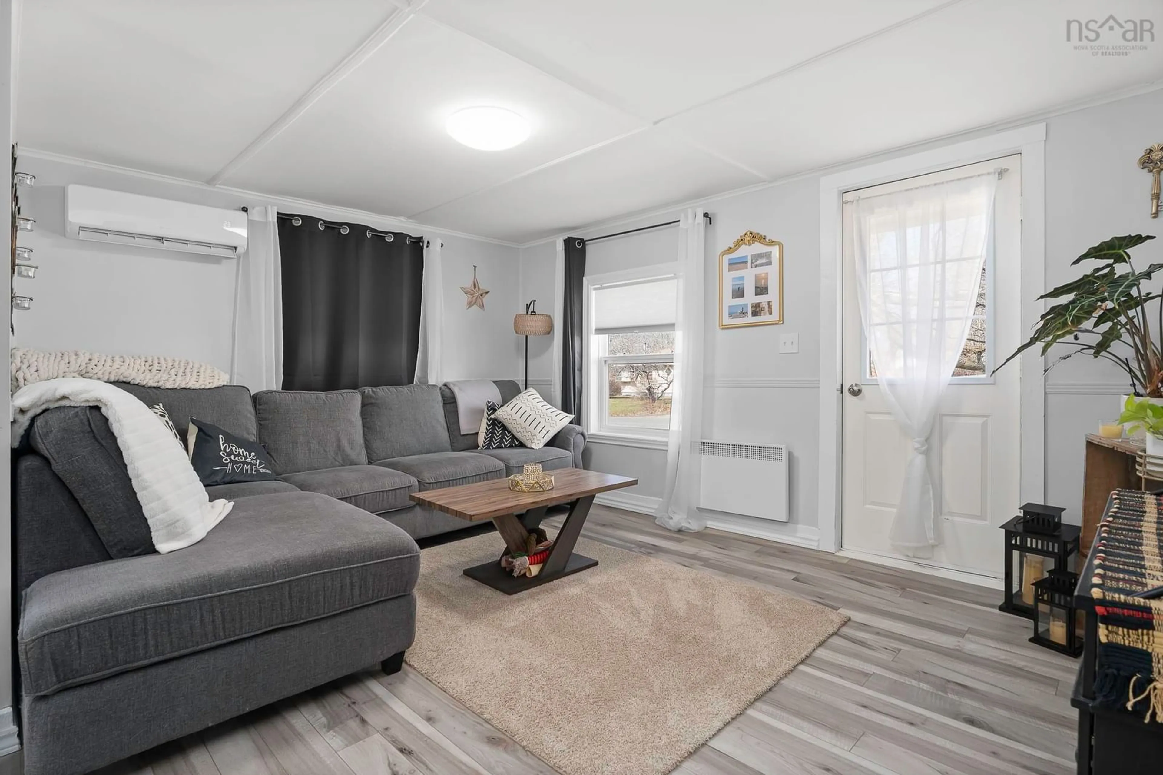 Living room with furniture, unknown for 215 Oakdene Ave, North Kentville Nova Scotia B4N 2C3