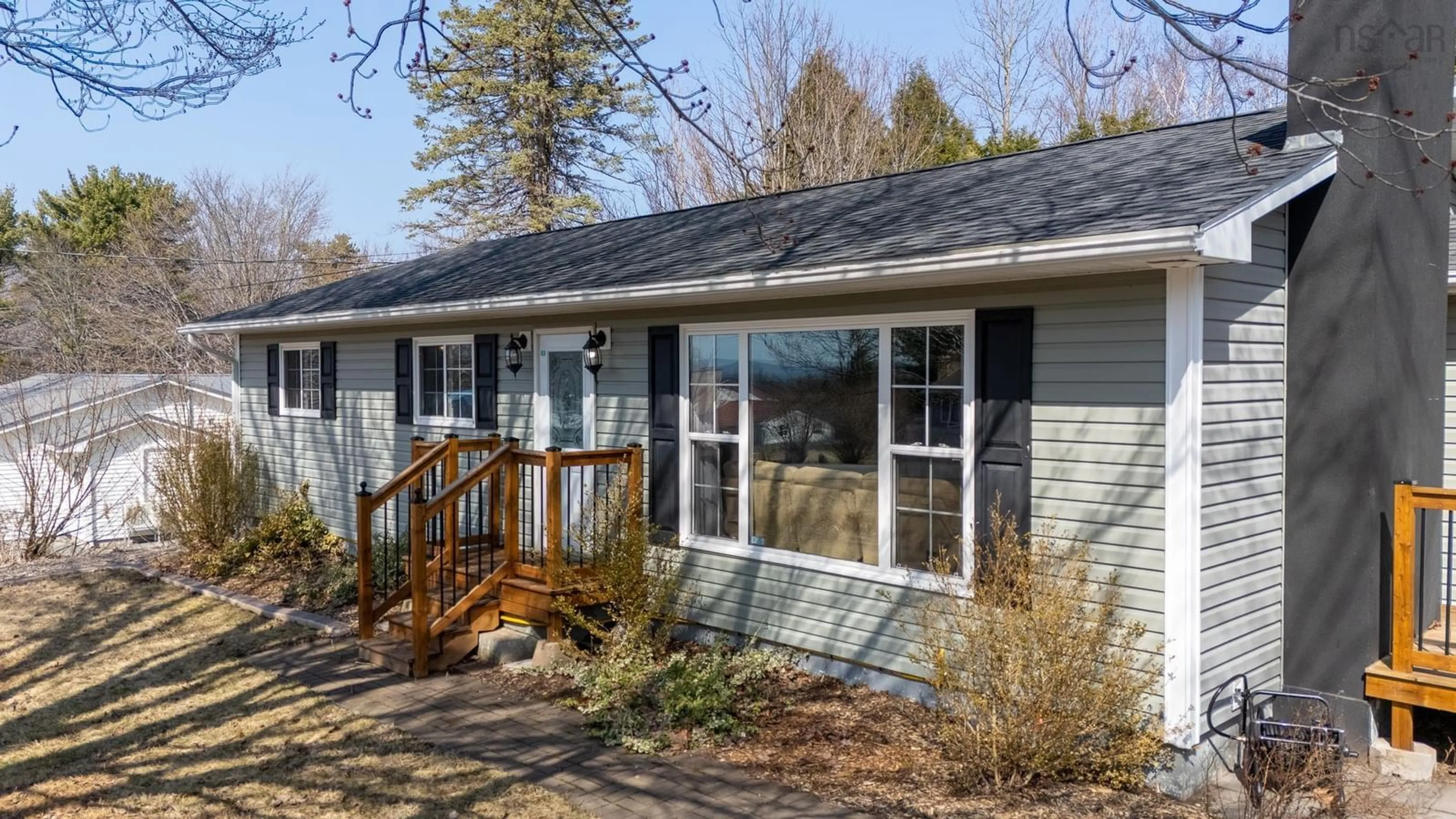 Home with vinyl exterior material, street for 123 Minas Cres, New Minas Nova Scotia B4N 4H1