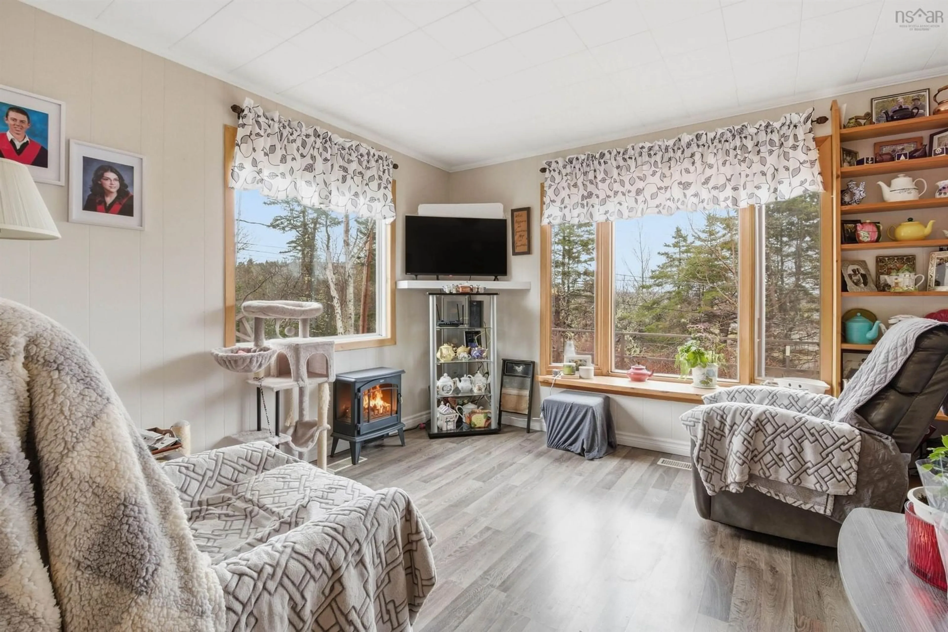 Living room with furniture, unknown for 135 Redmonds Rd, Seabright Nova Scotia B3Z 3C3