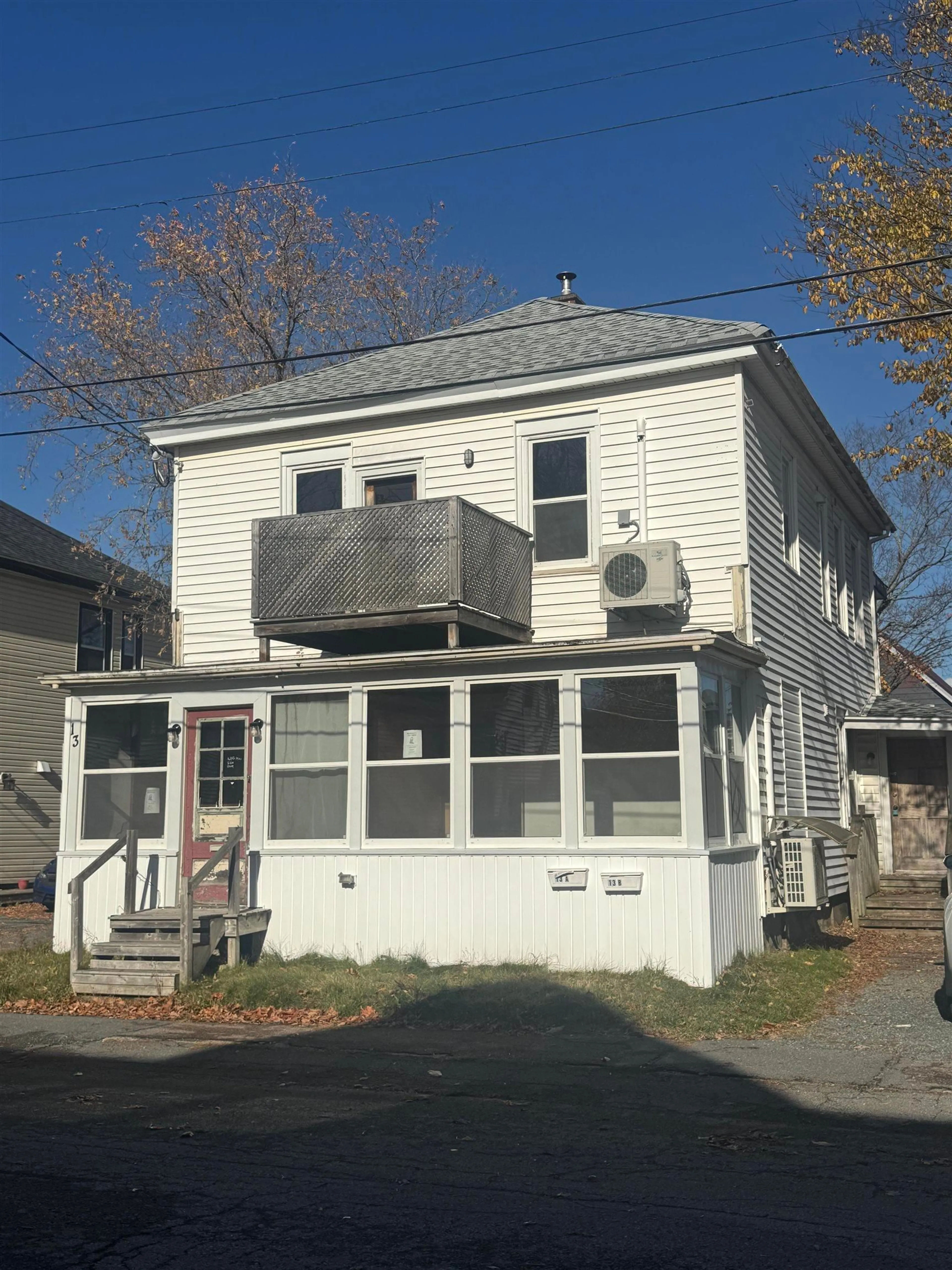 Home with vinyl exterior material, building for 13 Centre St, Truro Nova Scotia B2N 2J9