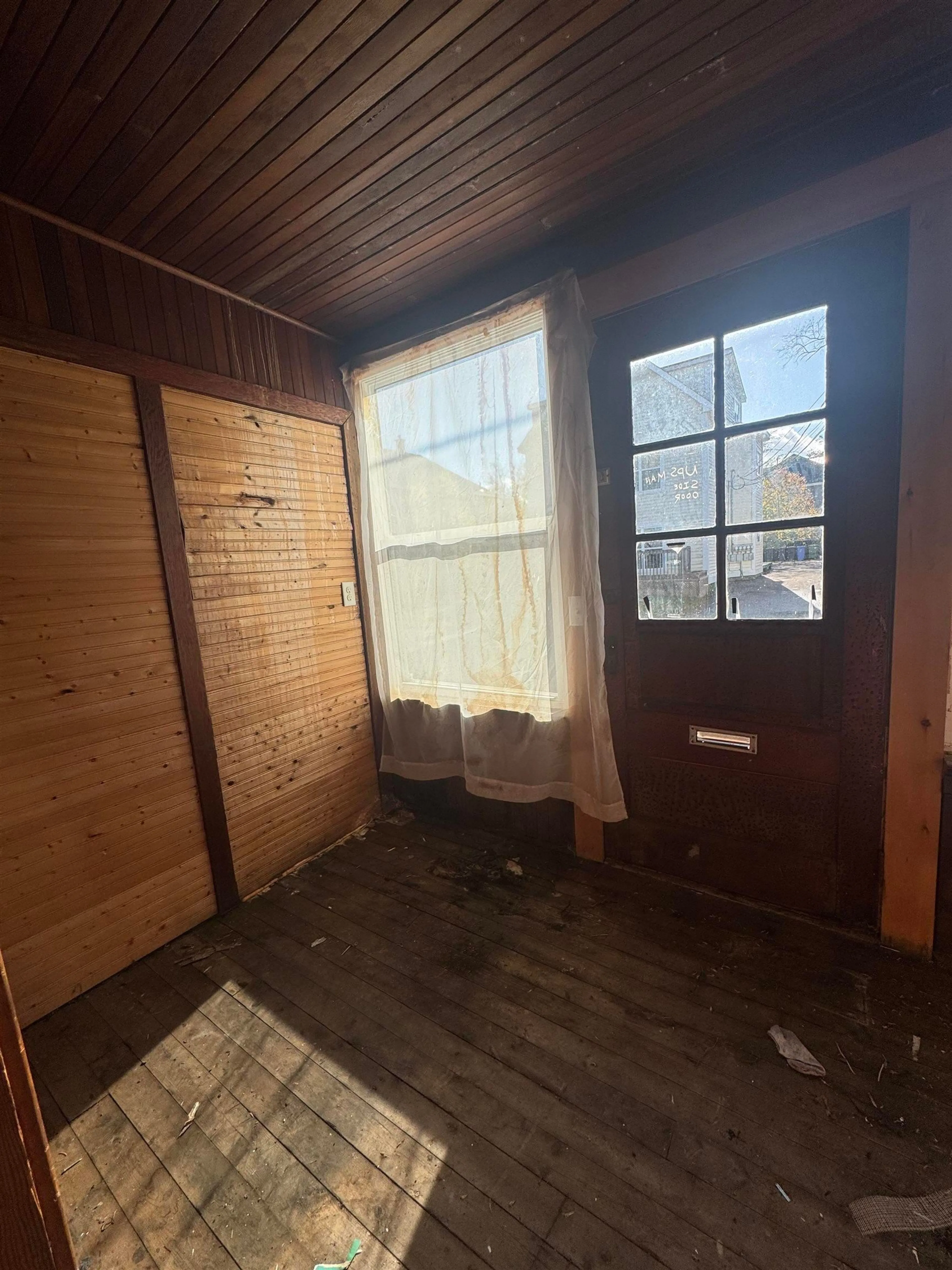 A pic of a room for 13 Centre St, Truro Nova Scotia B2N 2J9