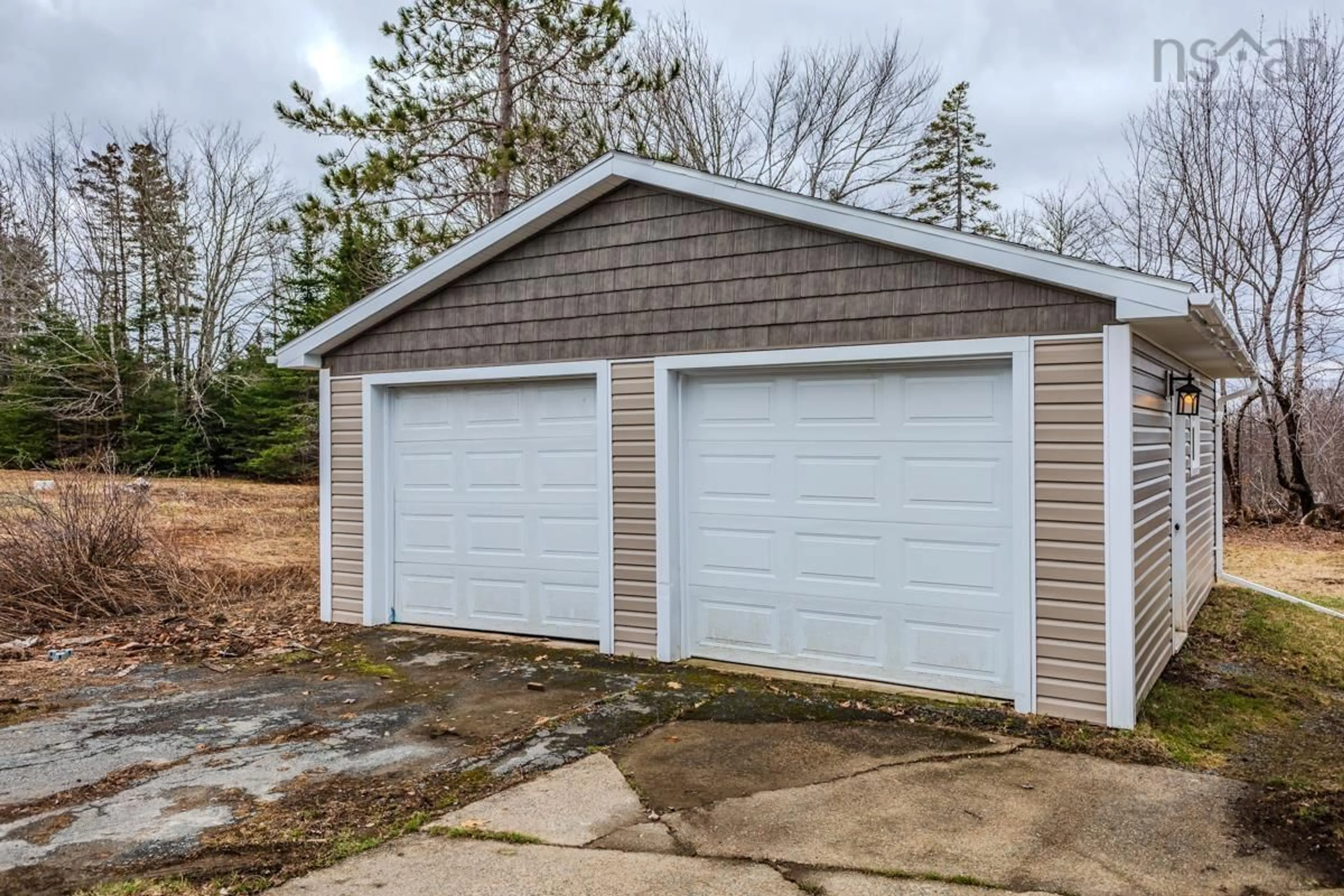 Indoor garage for 58 Douglas Rd, Rawdon Nova Scotia B0N 2N0