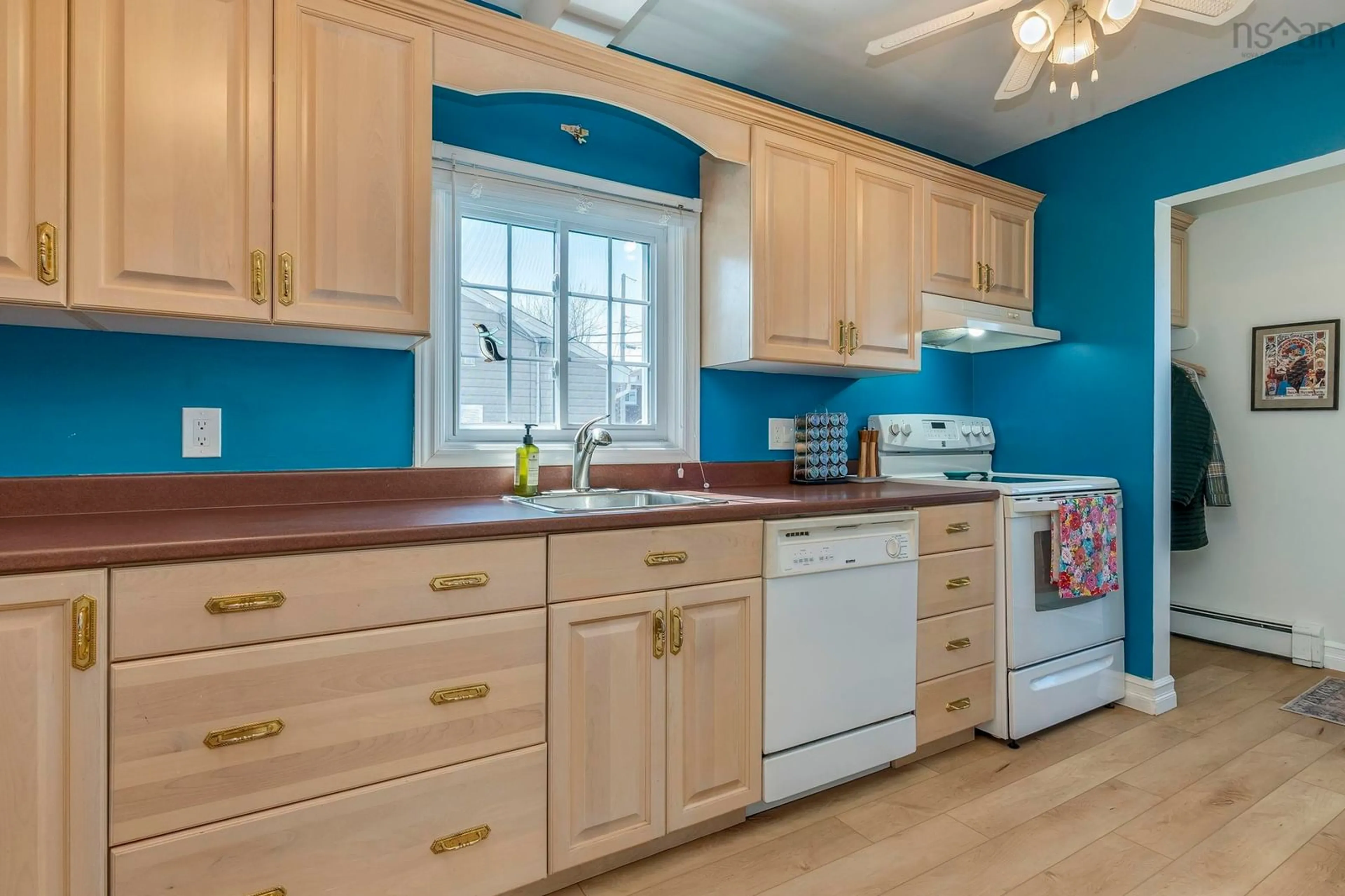 Unknown for 18 Devon Cres, Halifax Nova Scotia B3R 2G3