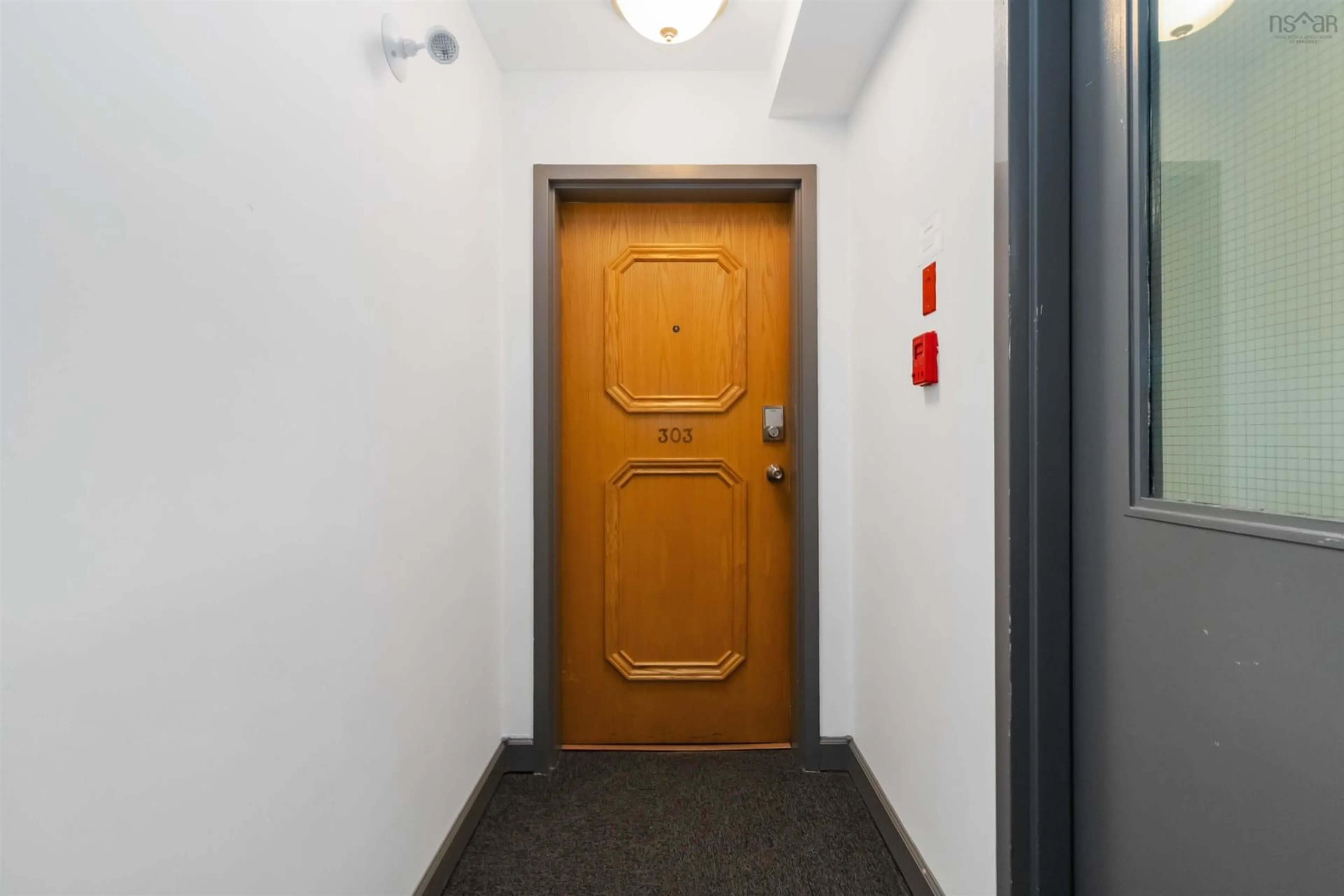 Indoor foyer for 30 Attenborough Crt #303, Halifax Nova Scotia B3M 3V7