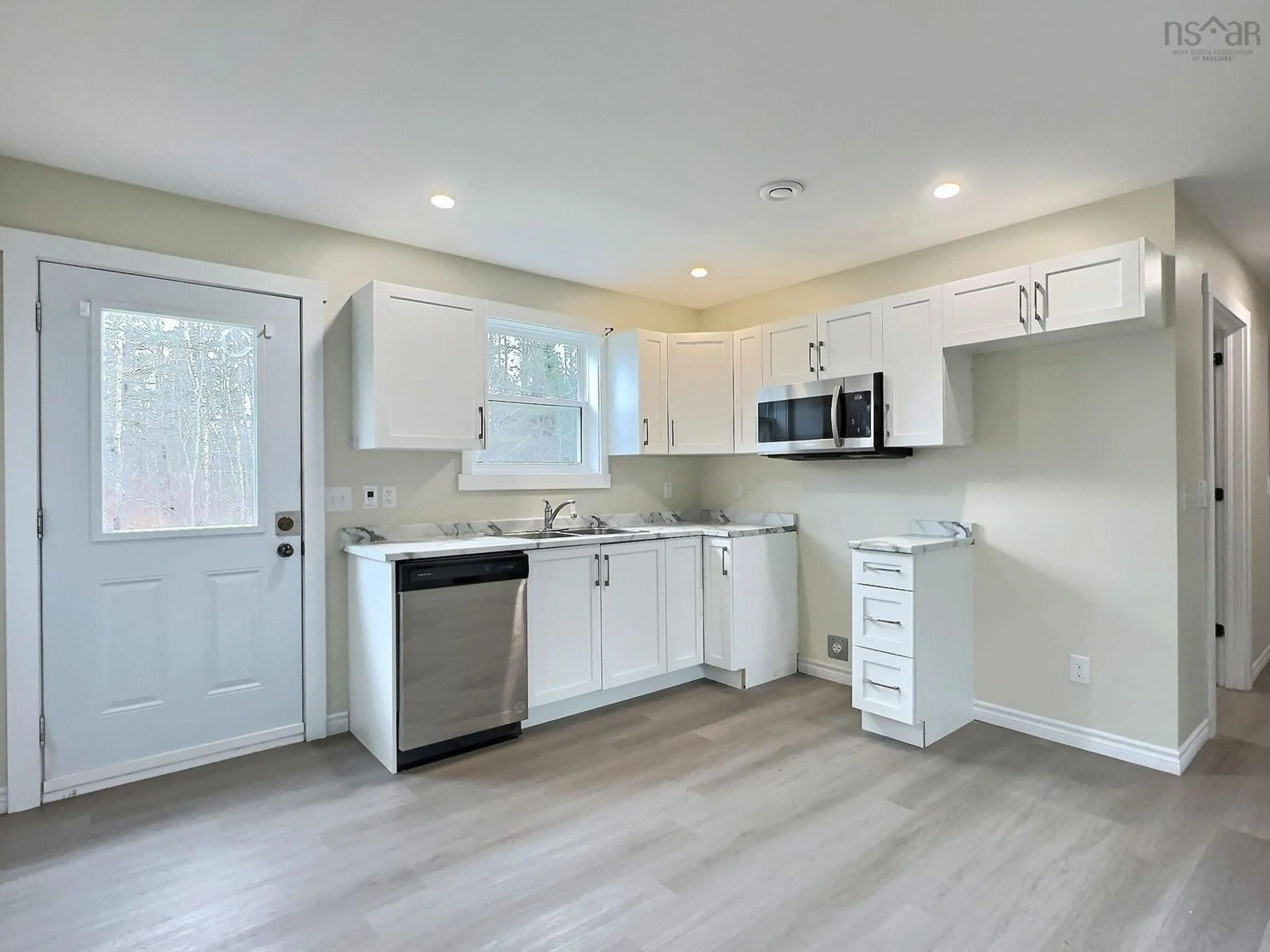 Open concept kitchen, unknown for 530 Sunset Ave, Oxford Nova Scotia B0M 1P0