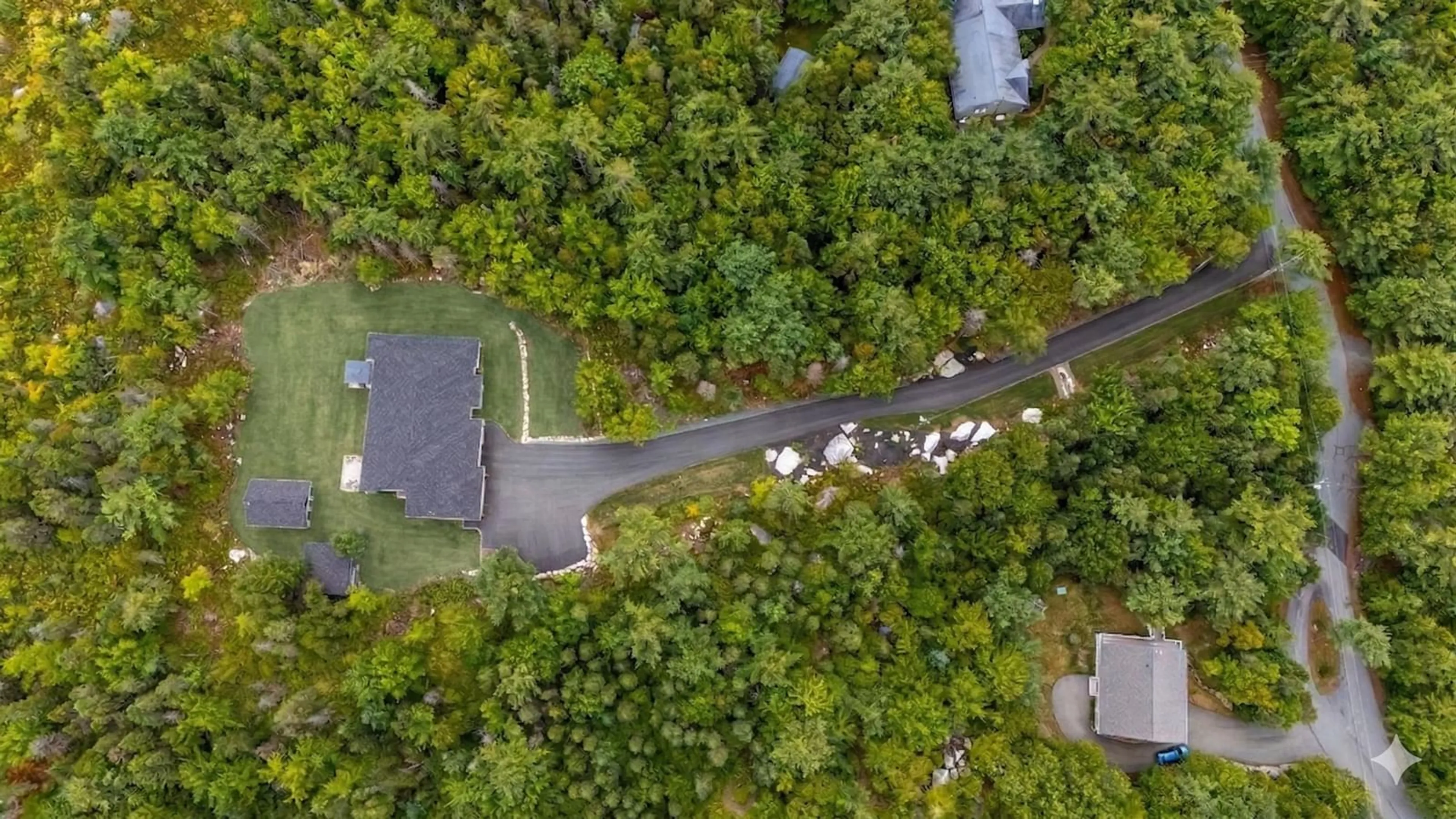 A pic from outside/outdoor area/front of a property/back of a property/a pic from drone, unknown for 10 Hawkins Dr, Hubley Nova Scotia B3Z 1B6