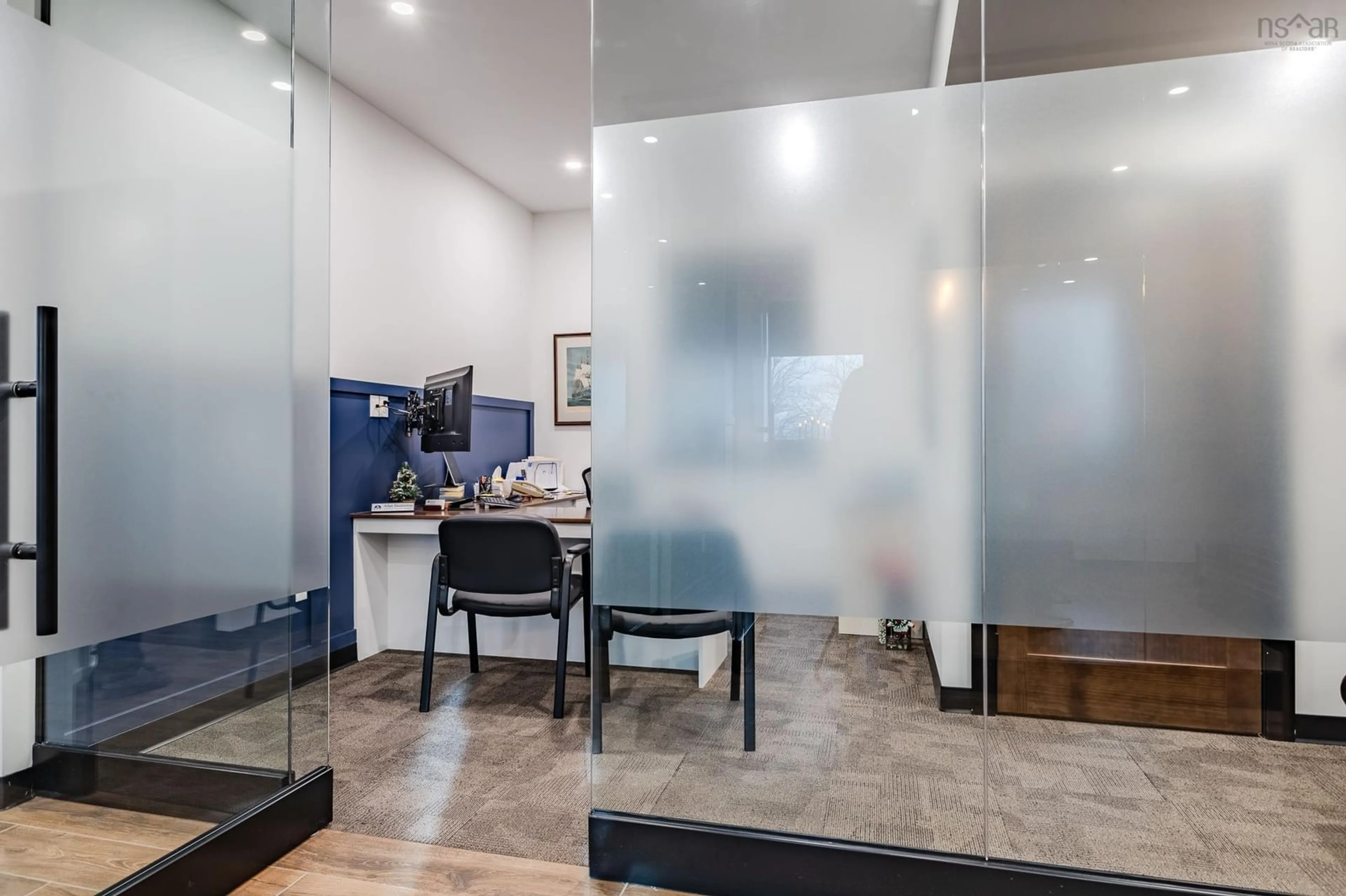 Indoor foyer for 82 Church St, Pictou Nova Scotia B0K 1H0