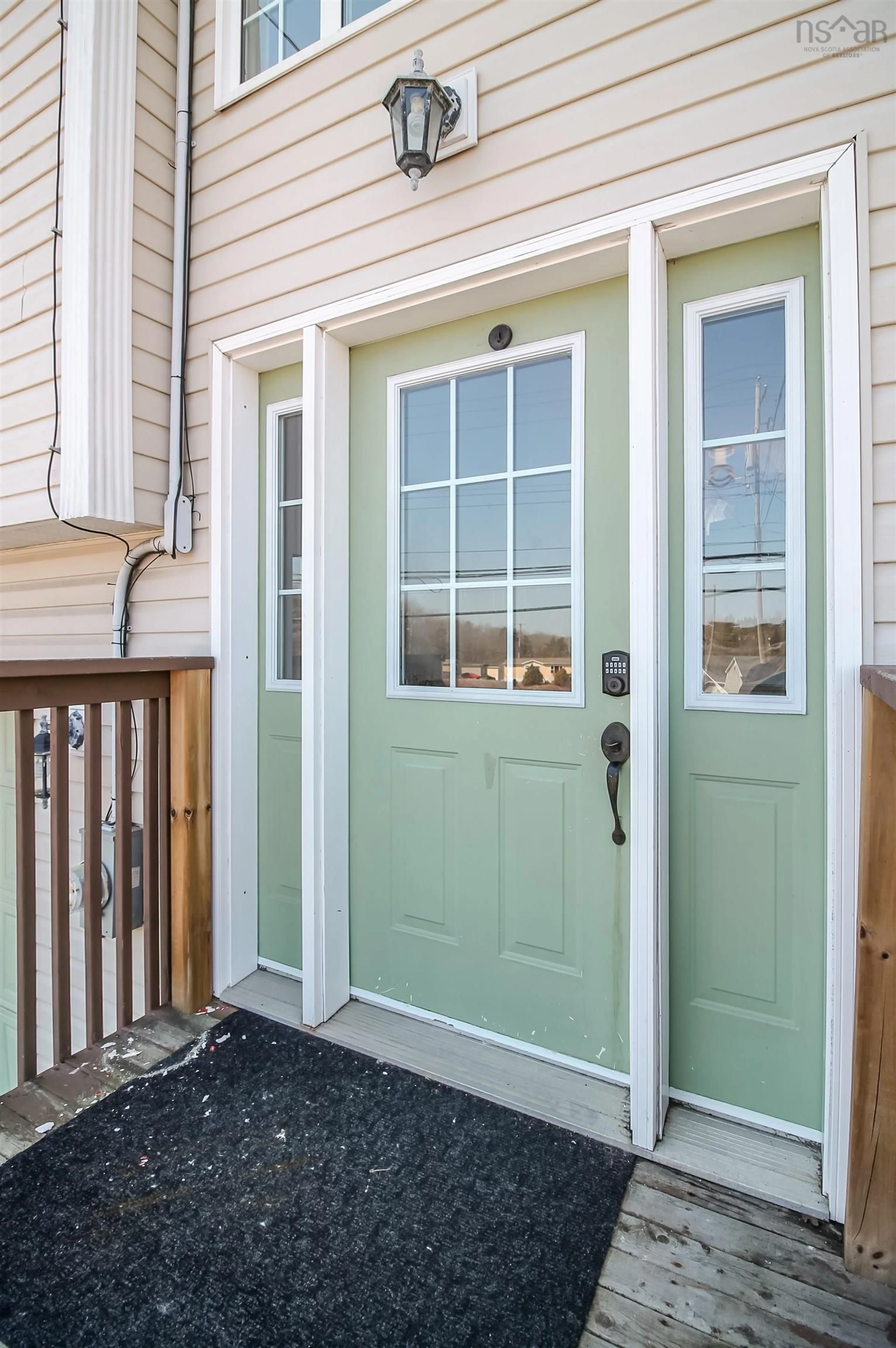 Indoor entryway for 1014 Sackville Dr, Middle Sackville Nova Scotia B4E 1S4