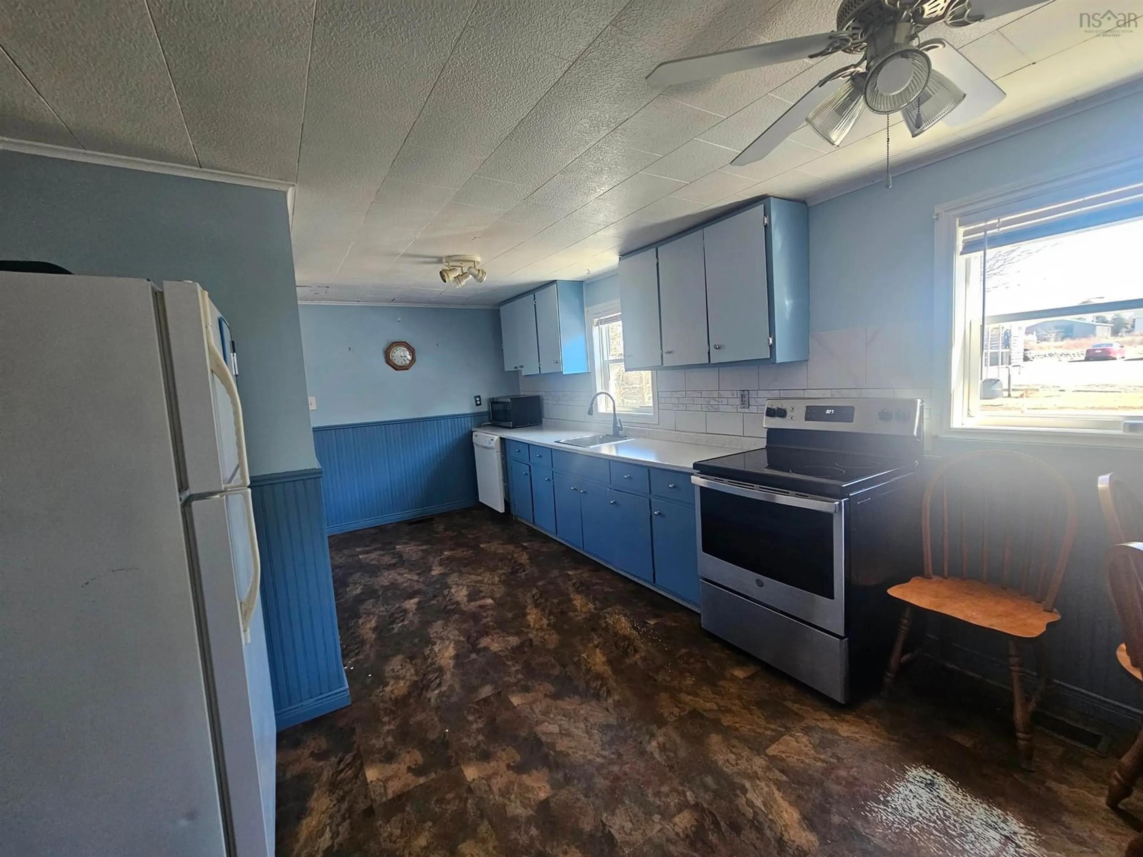 Standard kitchen, unknown for 105 Mitchell Ave, Dominion Nova Scotia B1G 1M7