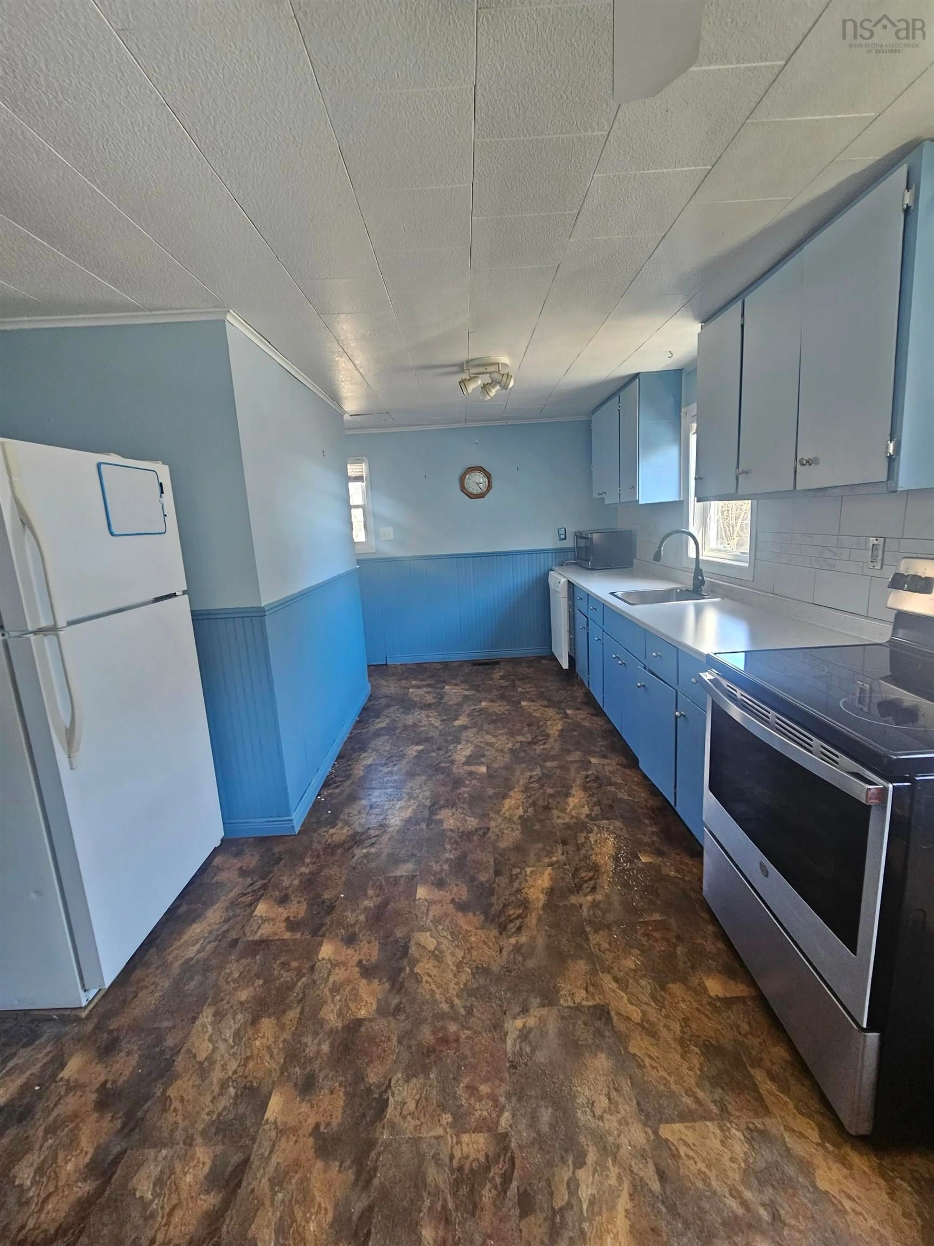 Standard kitchen, unknown for 105 Mitchell Ave, Dominion Nova Scotia B1G 1M7