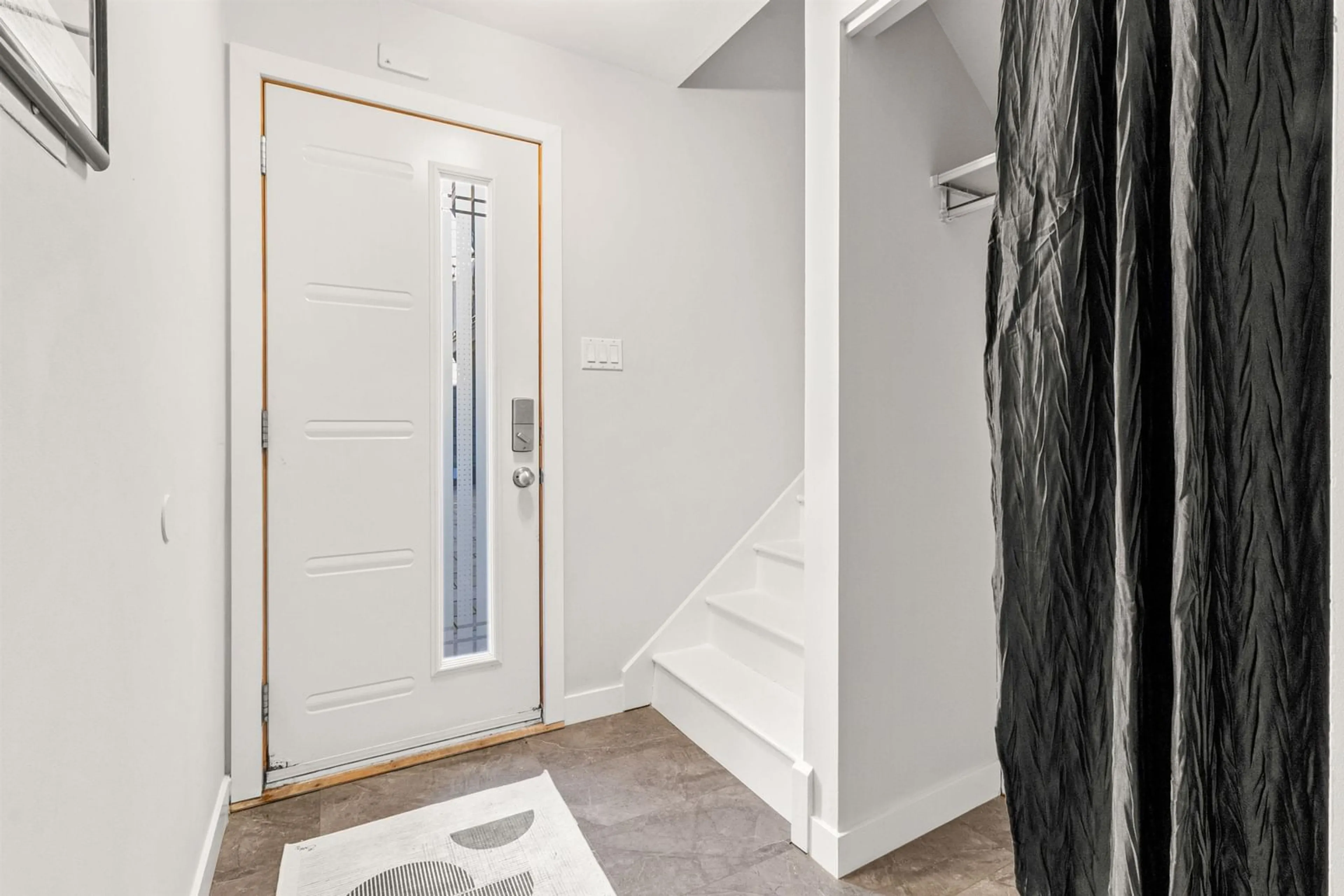 Indoor entryway for 5899 Gainsborough Pl, Halifax Nova Scotia B3K 5R7