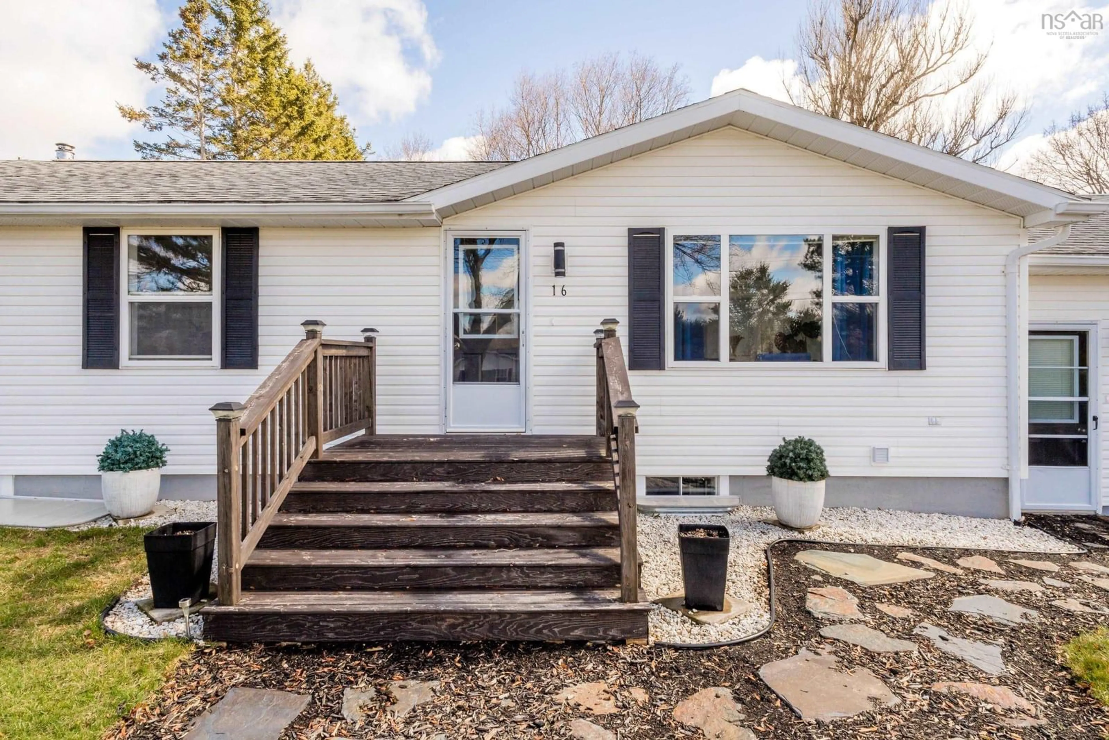 Home with vinyl exterior material, street for 16 Hillcrest Ave, Nictaux Nova Scotia B0S 1P0