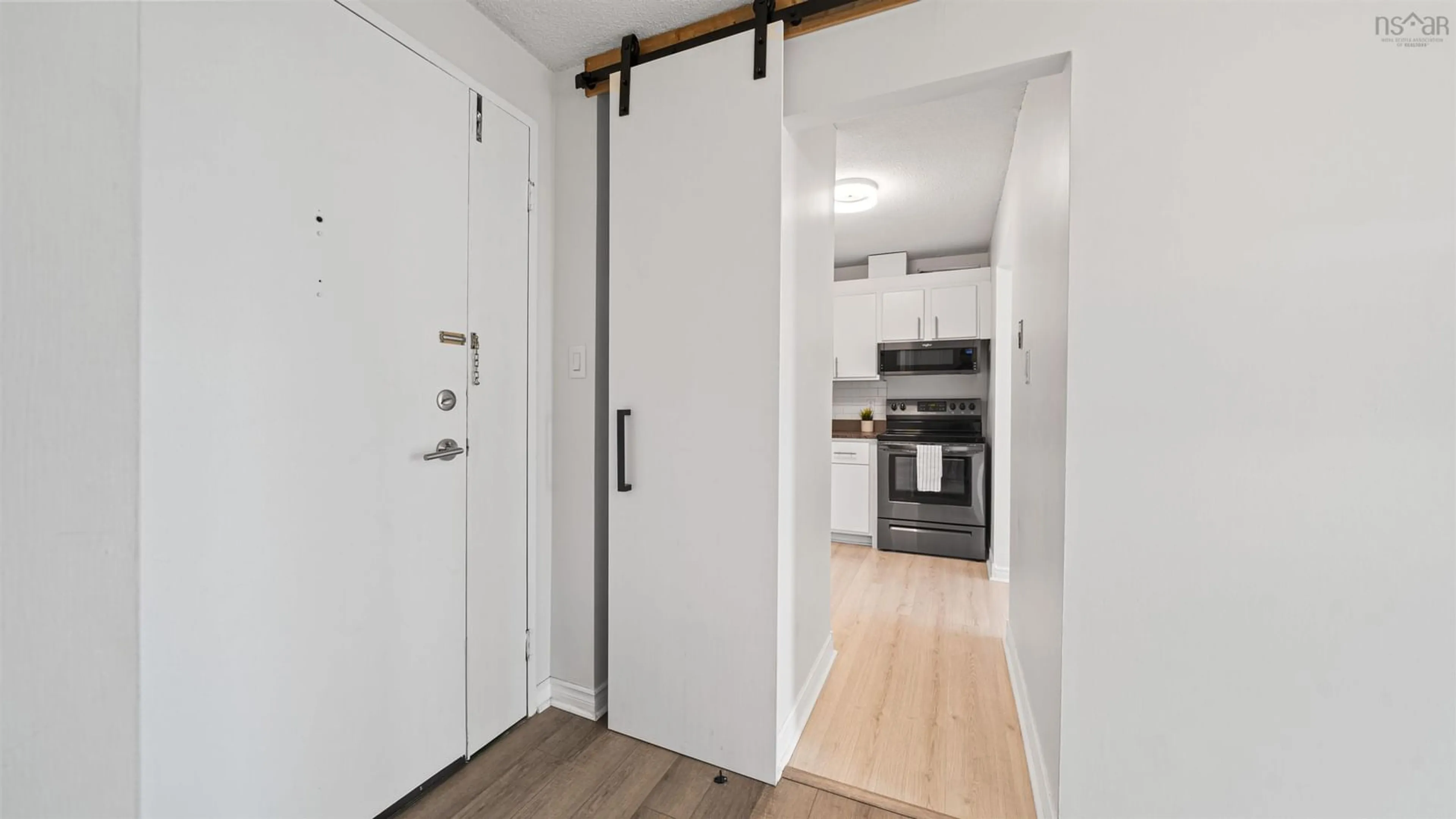 Indoor entryway for 6369 Coburg Rd #1505, Halifax Nova Scotia B3H 4J7