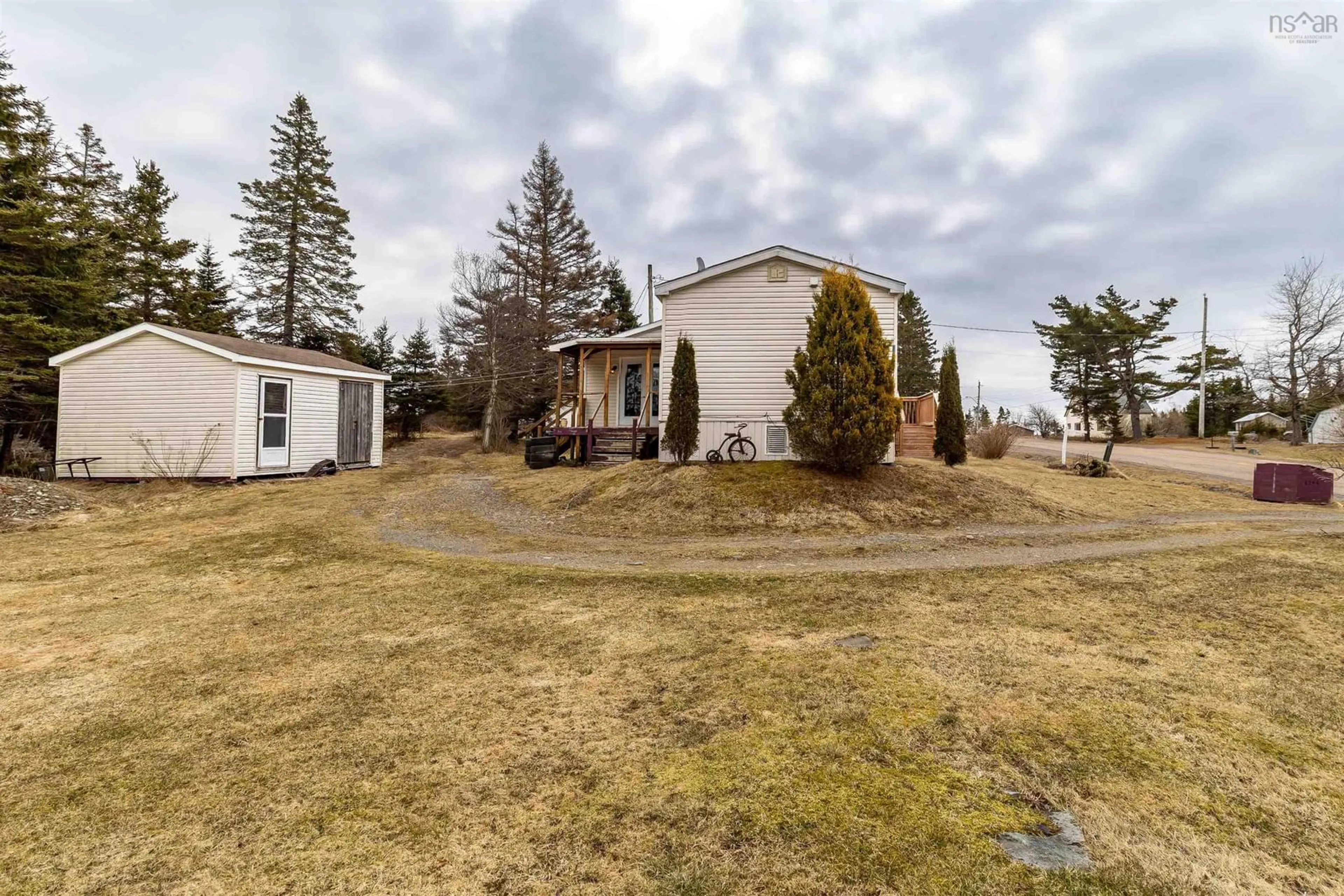 A pic from outside/outdoor area/front of a property/back of a property/a pic from drone, unknown for 1784 Sonora Rd, Sonora Nova Scotia B0J 3C0