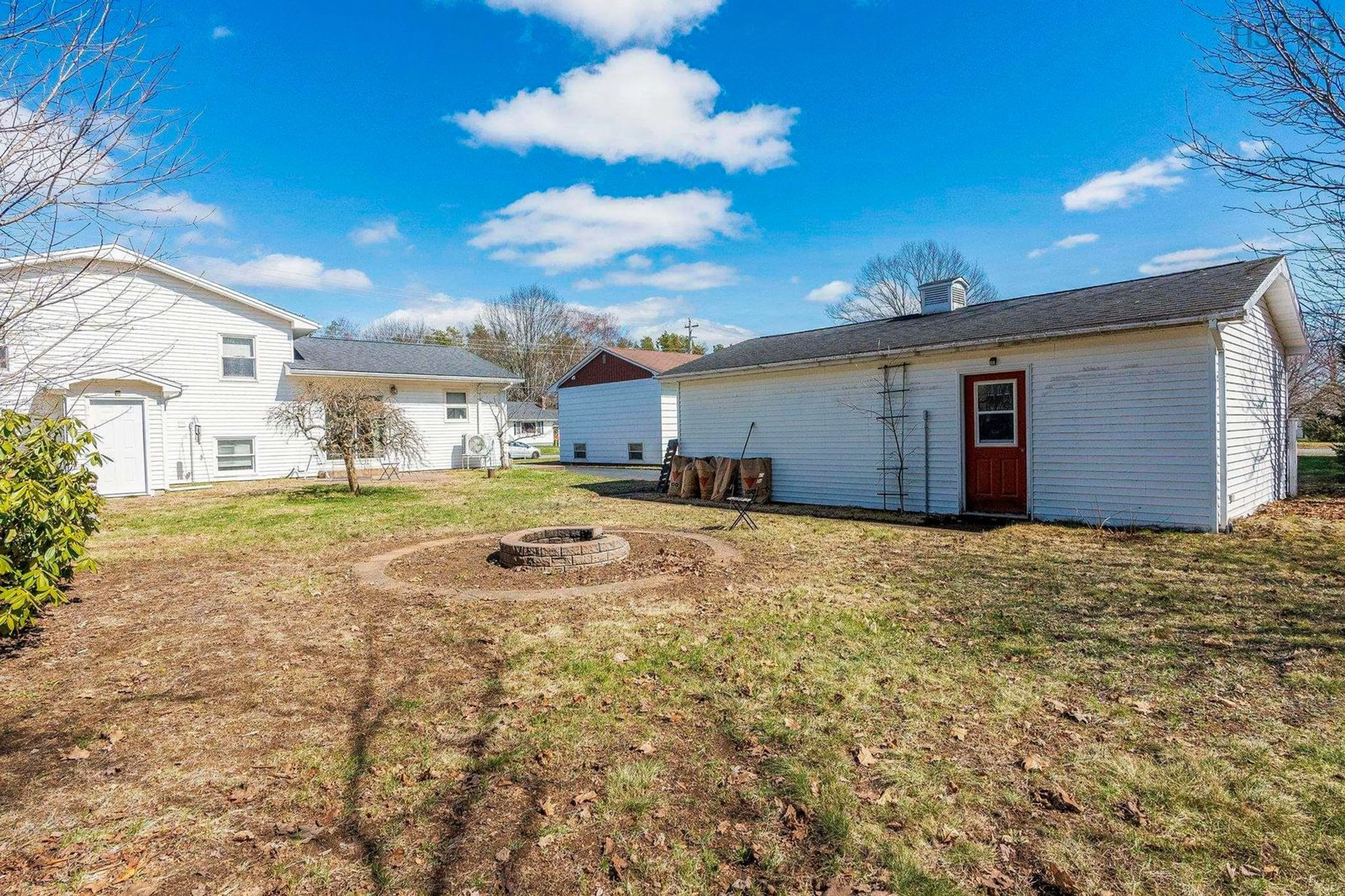 A pic from outside/outdoor area/front of a property/back of a property/a pic from drone, unknown for 1477 Palmer Drive, Kingston Nova Scotia B0P 1R0