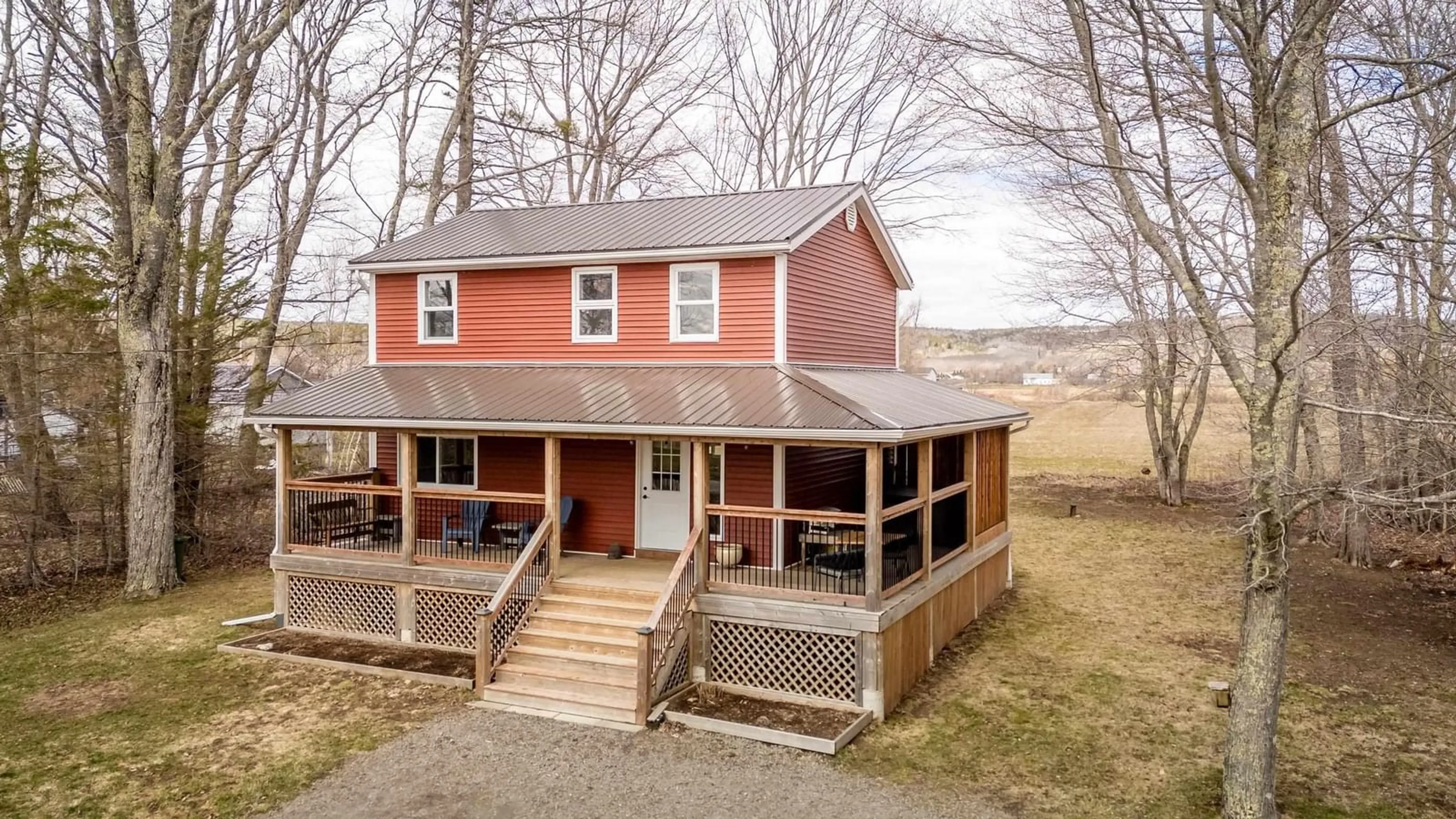 A pic from outside/outdoor area/front of a property/back of a property/a pic from drone, building for 701 Brooklyn St, North Kingston Nova Scotia B0P 1R0