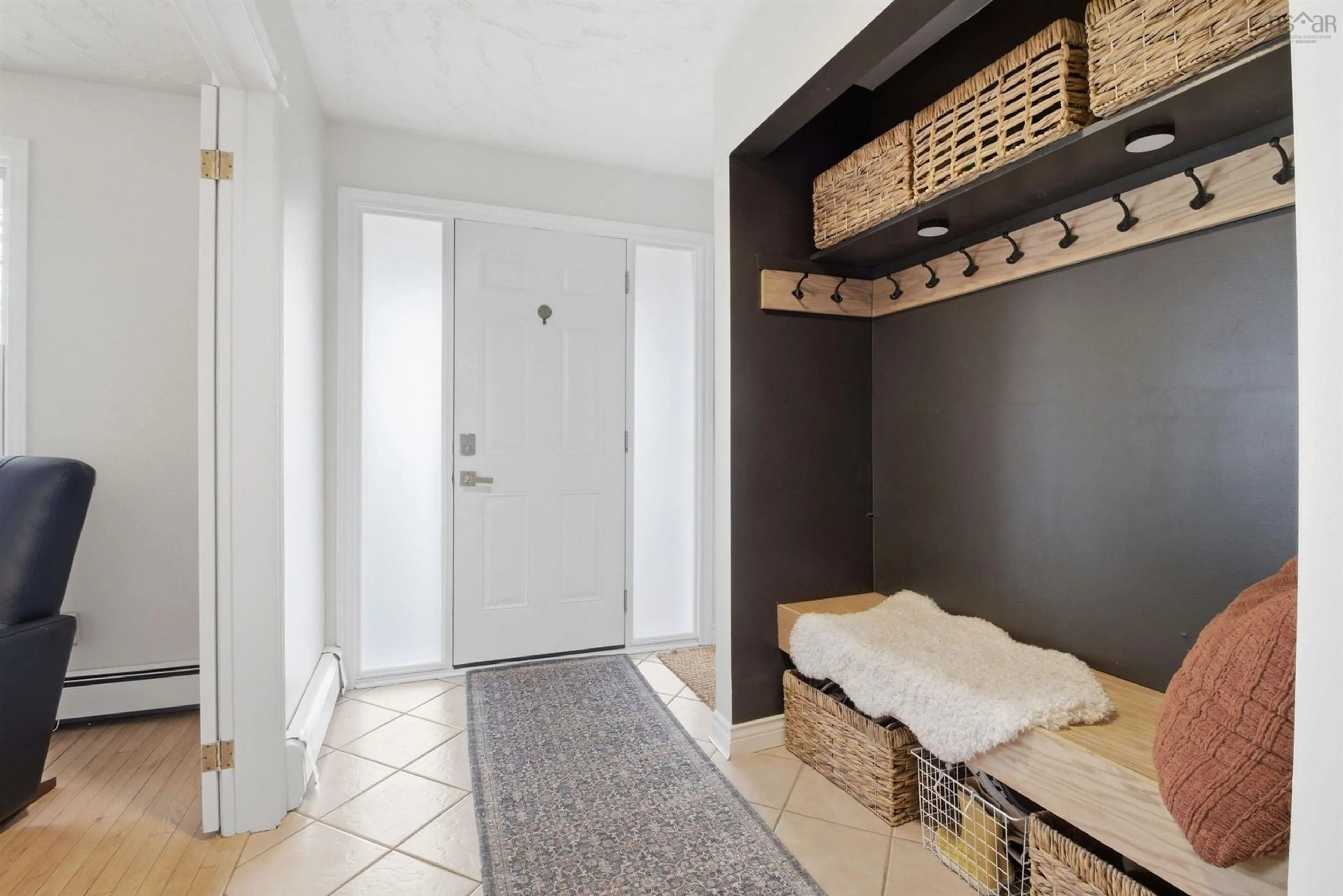 Indoor entryway for 10 Durham Way, Cole Harbour Nova Scotia B2V 1X1