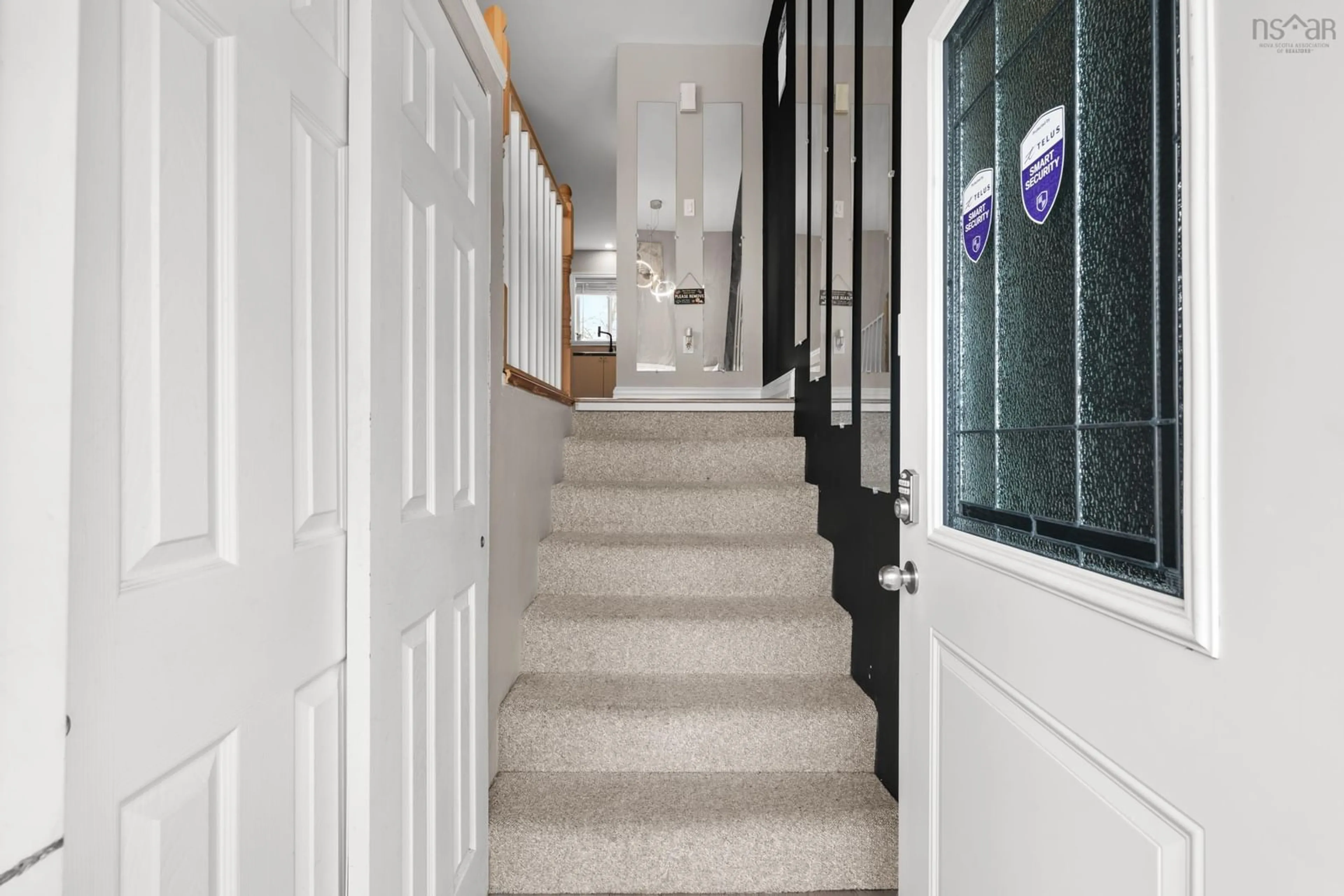 Indoor foyer for 76 Merrimac Dr, Cole Harbour Nova Scotia B2W 4P8