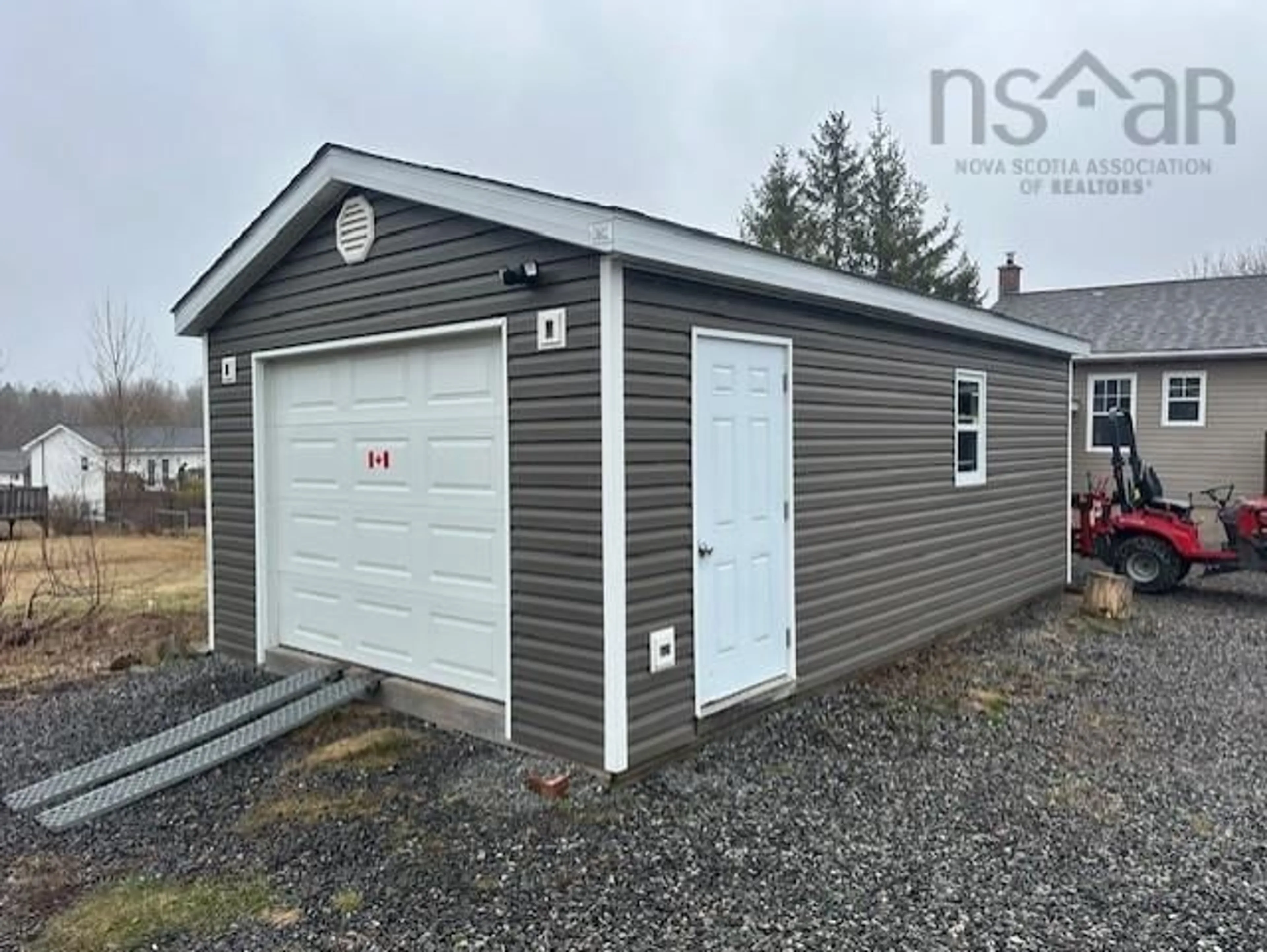Indoor garage for 1554 North Main St, Westville Nova Scotia B0K 2A0