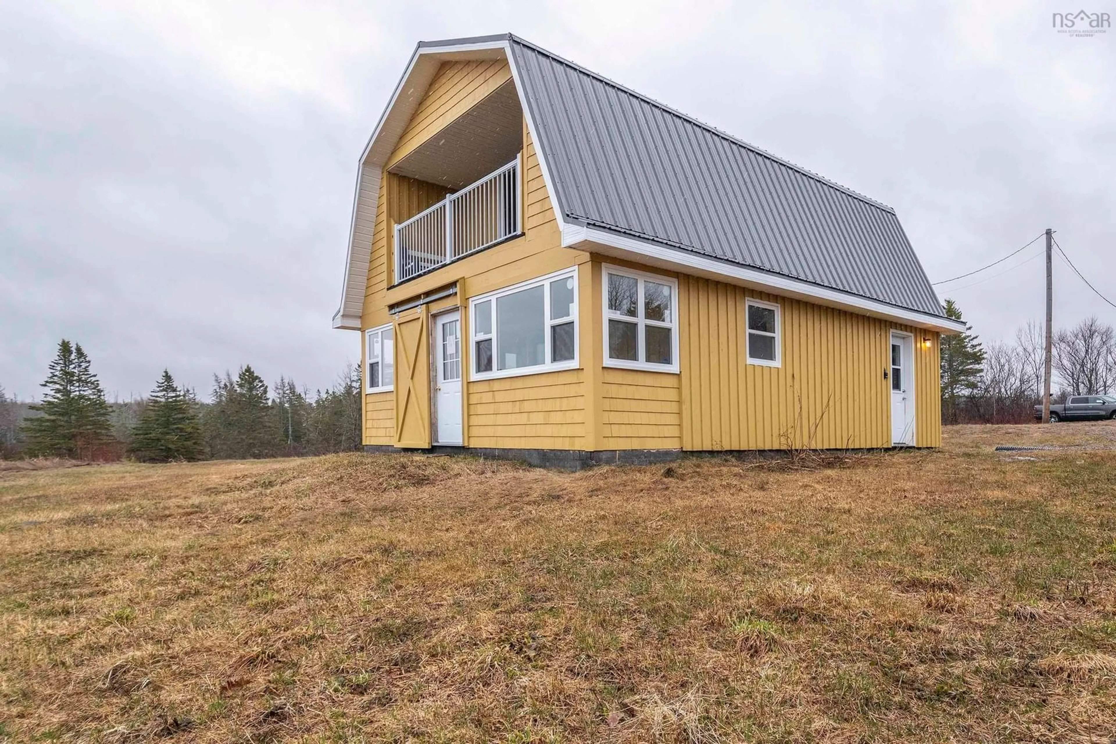 Home with vinyl exterior material, building for 3282 359 Hwy, Halls Harbour Nova Scotia B0P 1J0