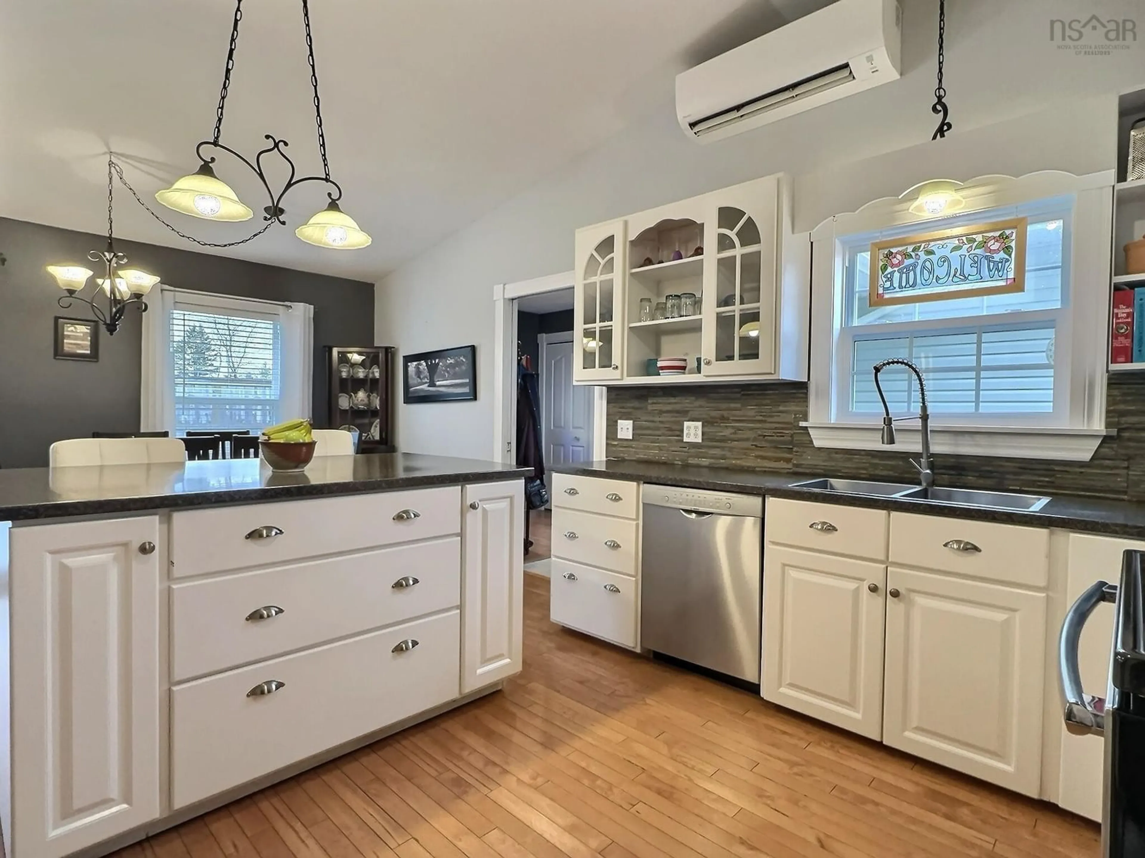 Open concept kitchen, unknown for 10758 2 Hwy, Masstown Nova Scotia B0M 1G0