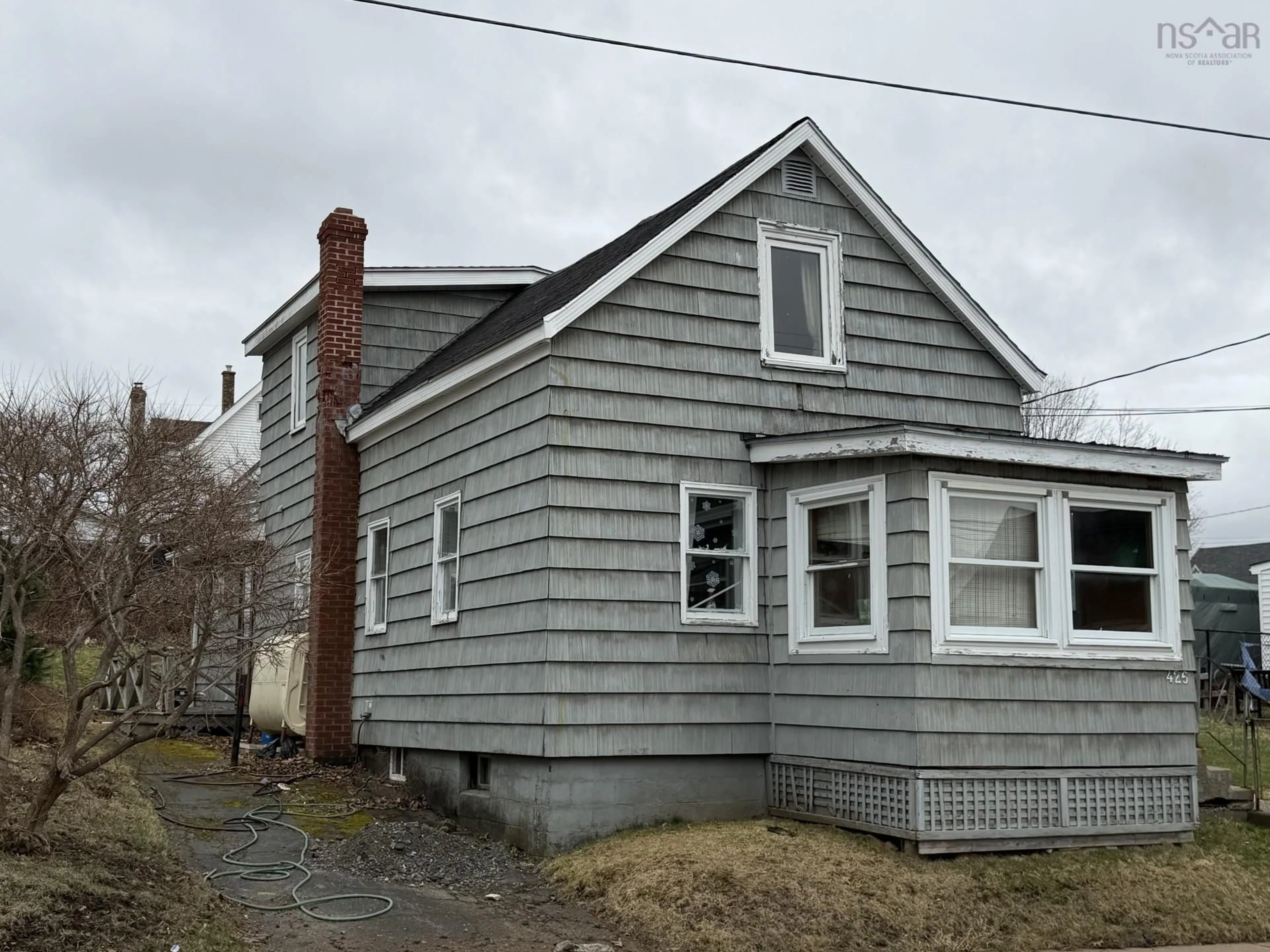 Home with vinyl exterior material, street for 426 Pleasant St, New Glasgow Nova Scotia B2H 2A3
