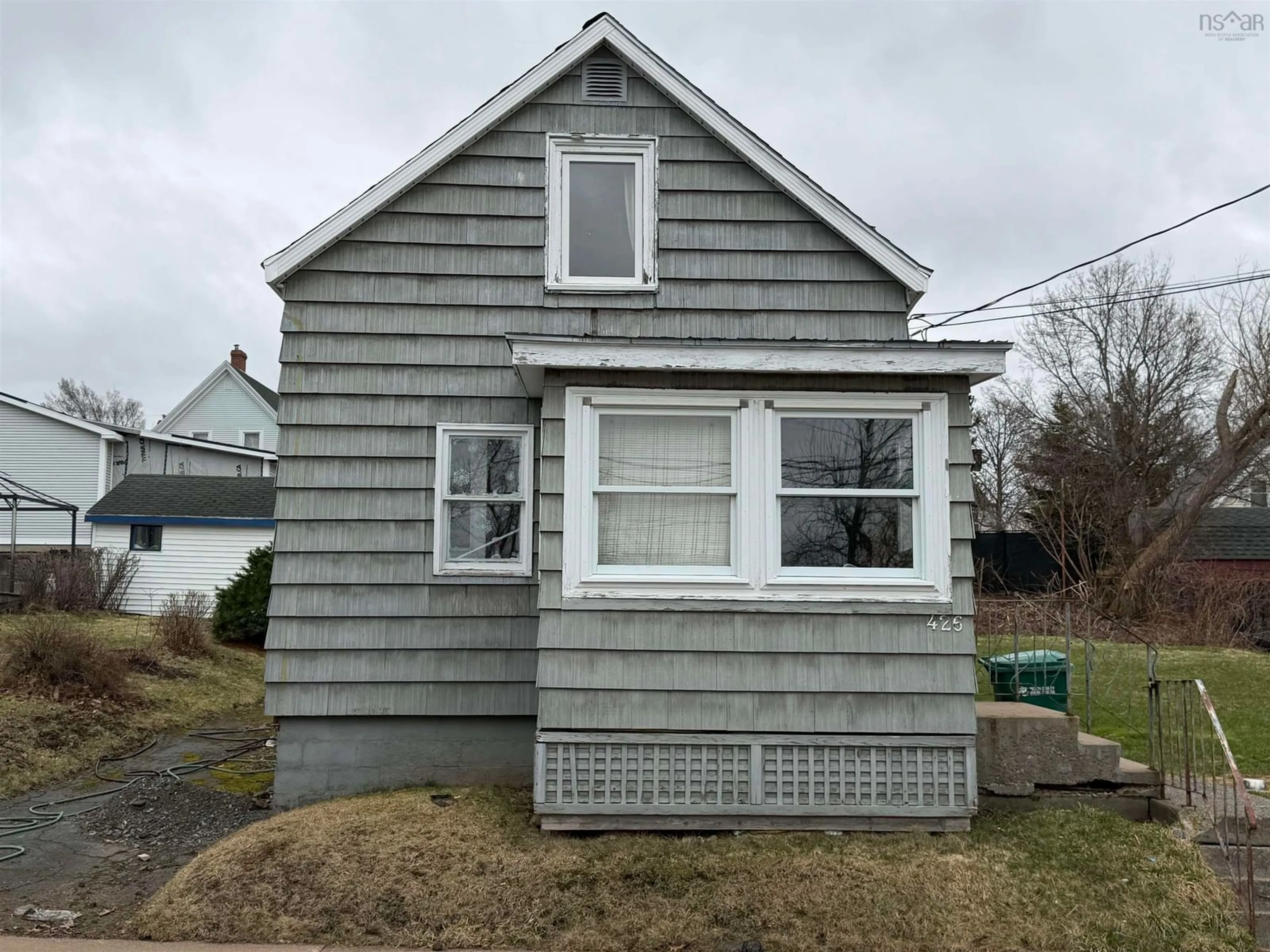 Home with vinyl exterior material, street for 426 Pleasant St, New Glasgow Nova Scotia B2H 2A3