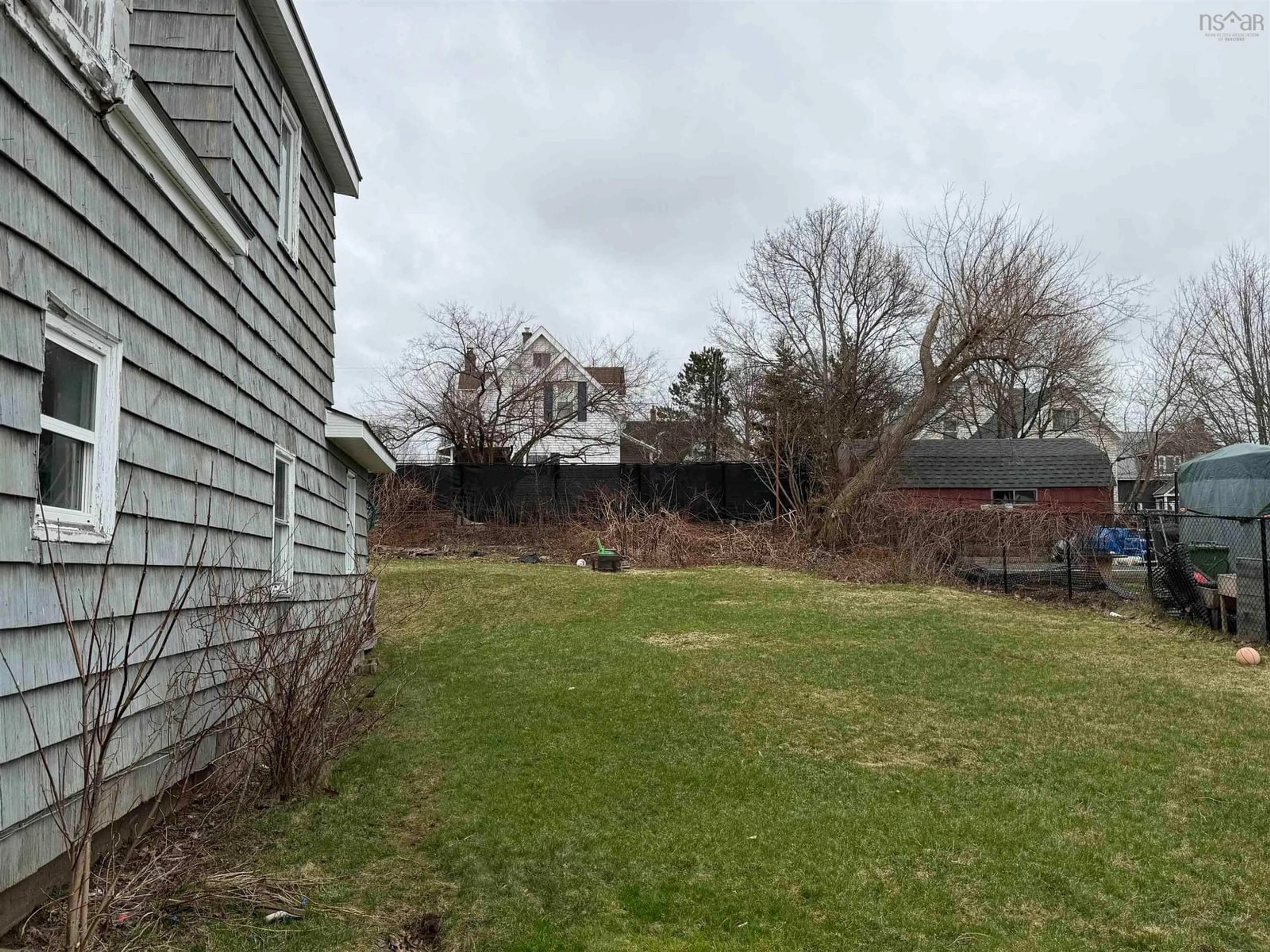 A pic from outside/outdoor area/front of a property/back of a property/a pic from drone, unknown for 426 Pleasant St, New Glasgow Nova Scotia B2H 2A3
