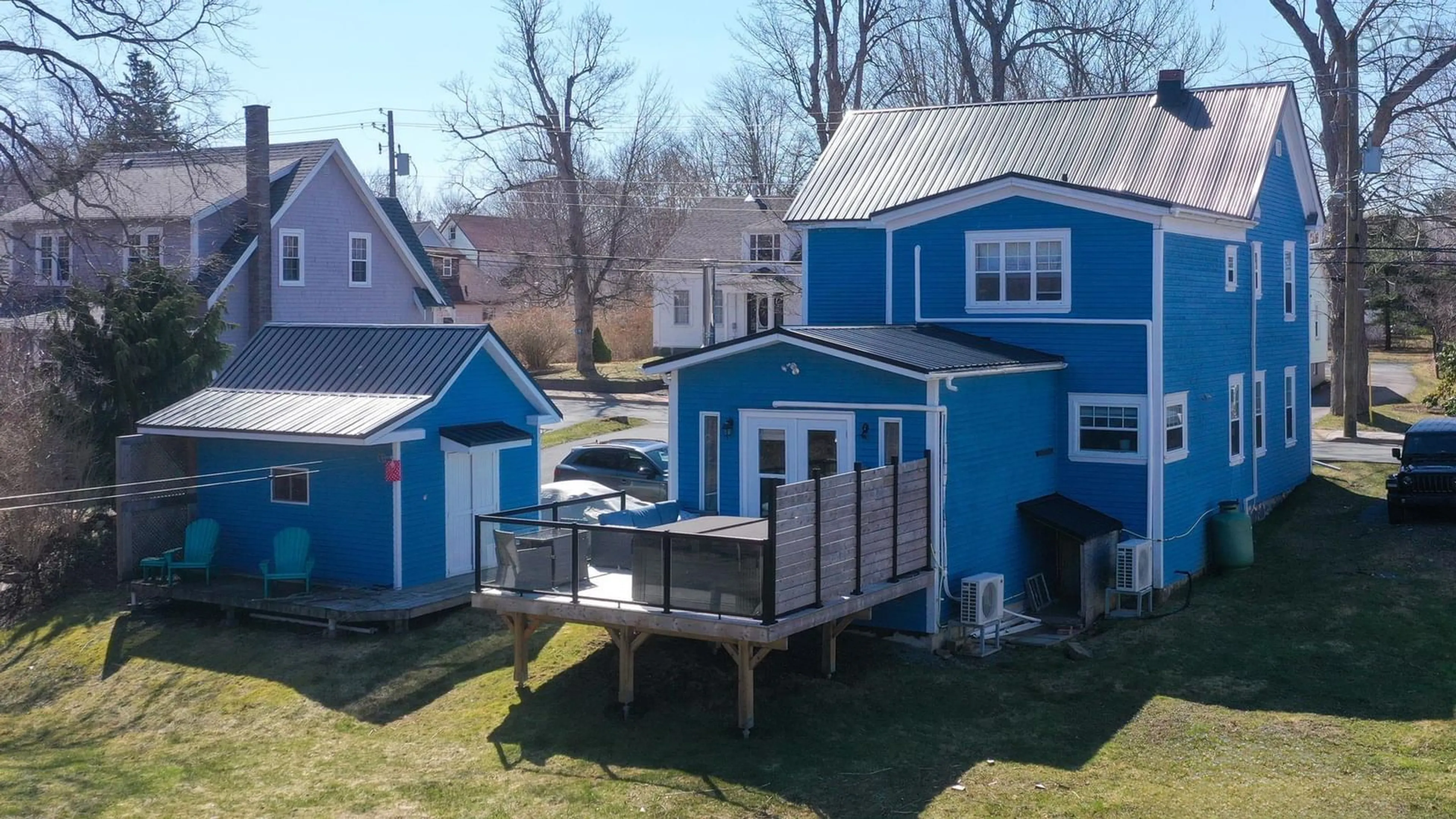 A pic from outside/outdoor area/front of a property/back of a property/a pic from drone, water/lake/river/ocean view for 484 Main St, Liverpool Nova Scotia B0T 1K0