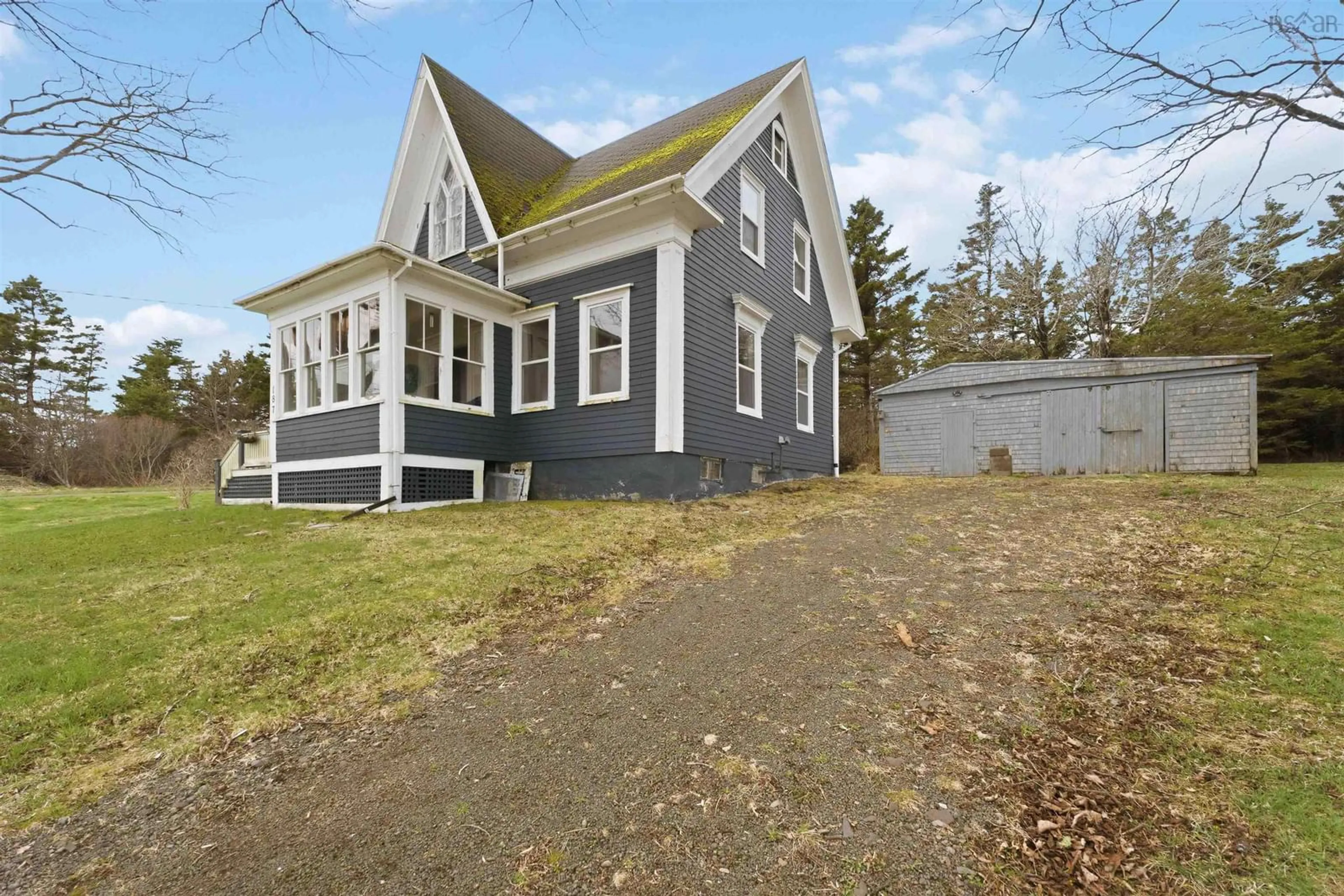 A pic from outside/outdoor area/front of a property/back of a property/a pic from drone, street for 187 Water St, Freeport Nova Scotia B0V 1B0