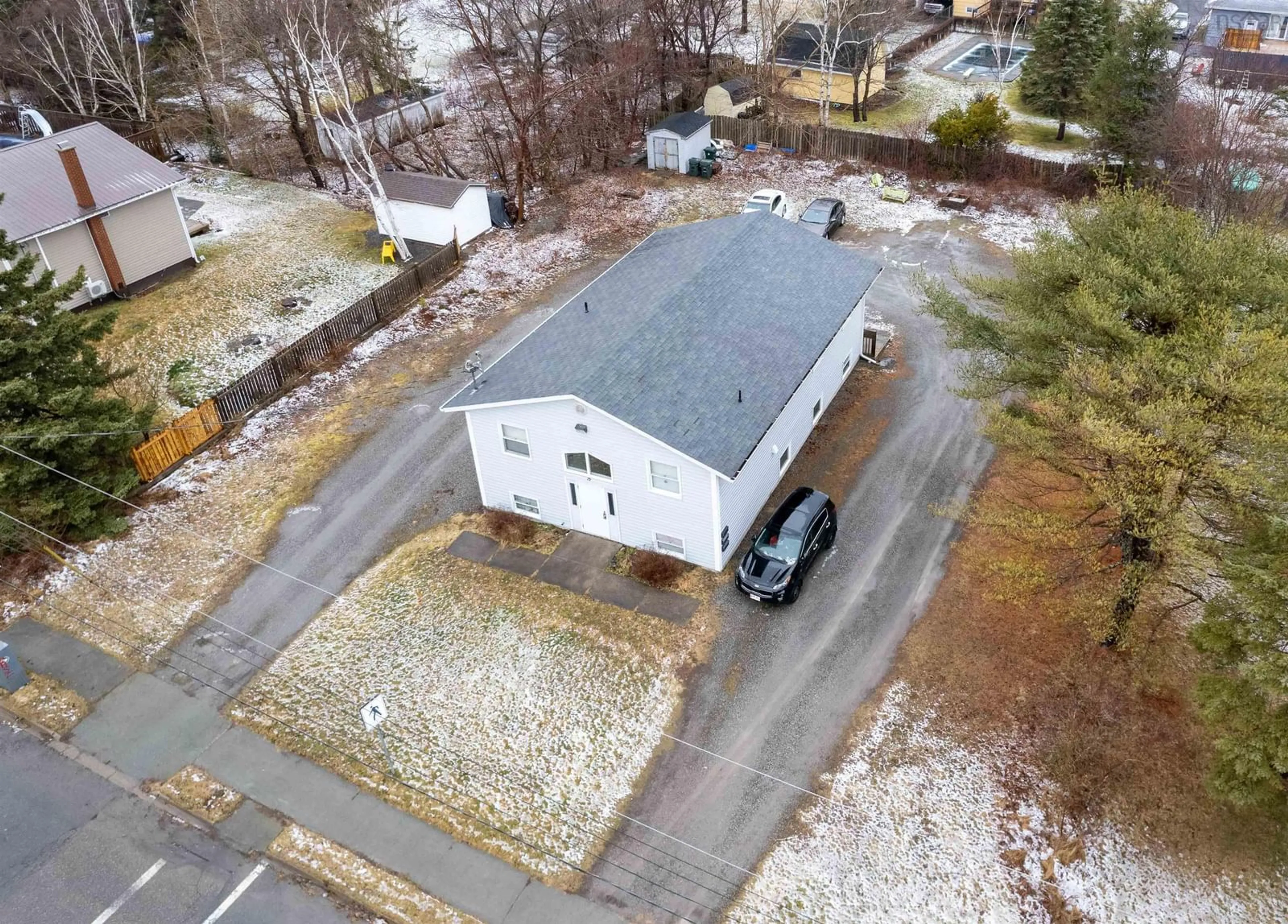 A pic from outside/outdoor area/front of a property/back of a property/a pic from drone, building for 29 Quilty Ave, North Sydney Nova Scotia B2A 3P9