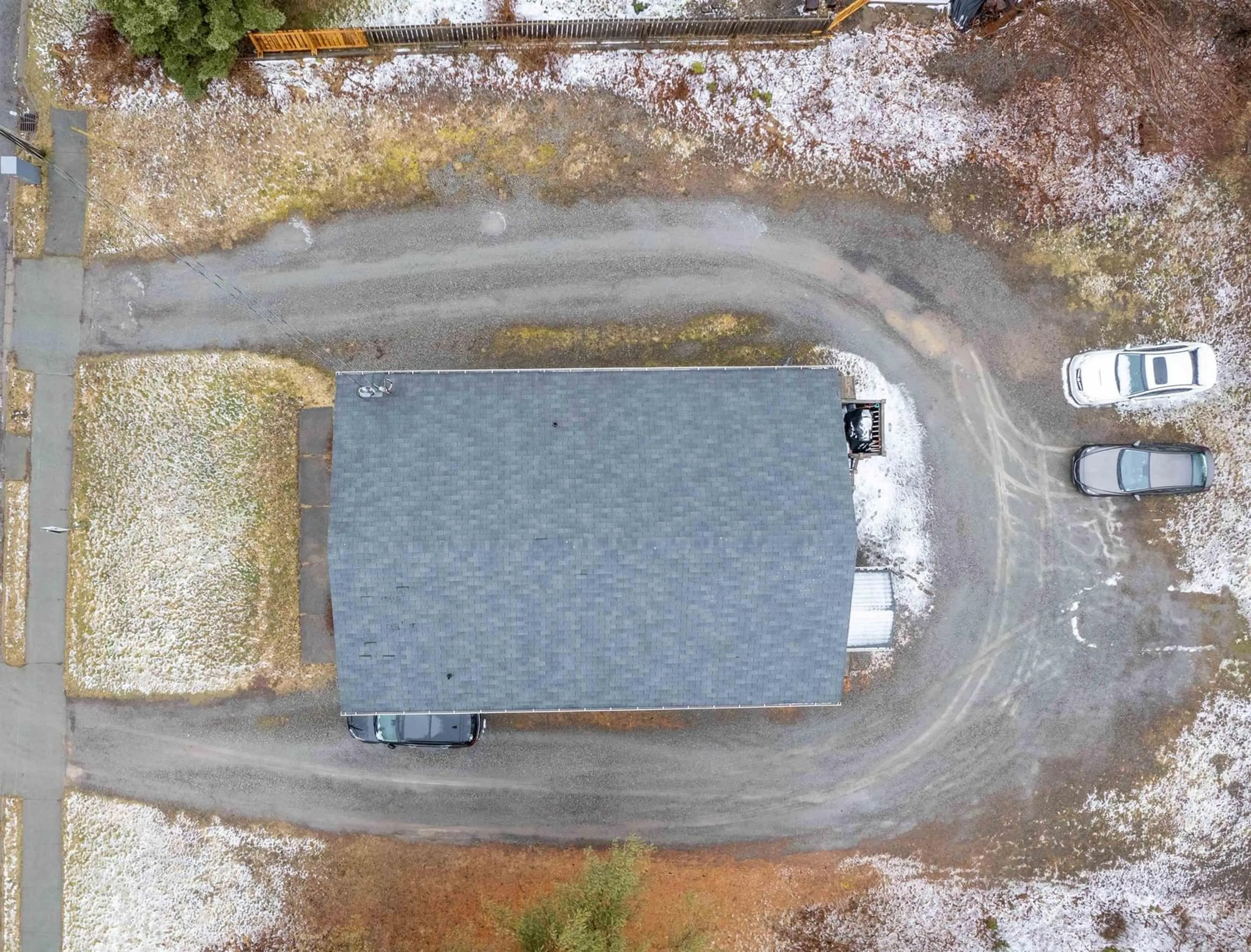 A pic from outside/outdoor area/front of a property/back of a property/a pic from drone, street for 29 Quilty Ave, North Sydney Nova Scotia B2A 3P9